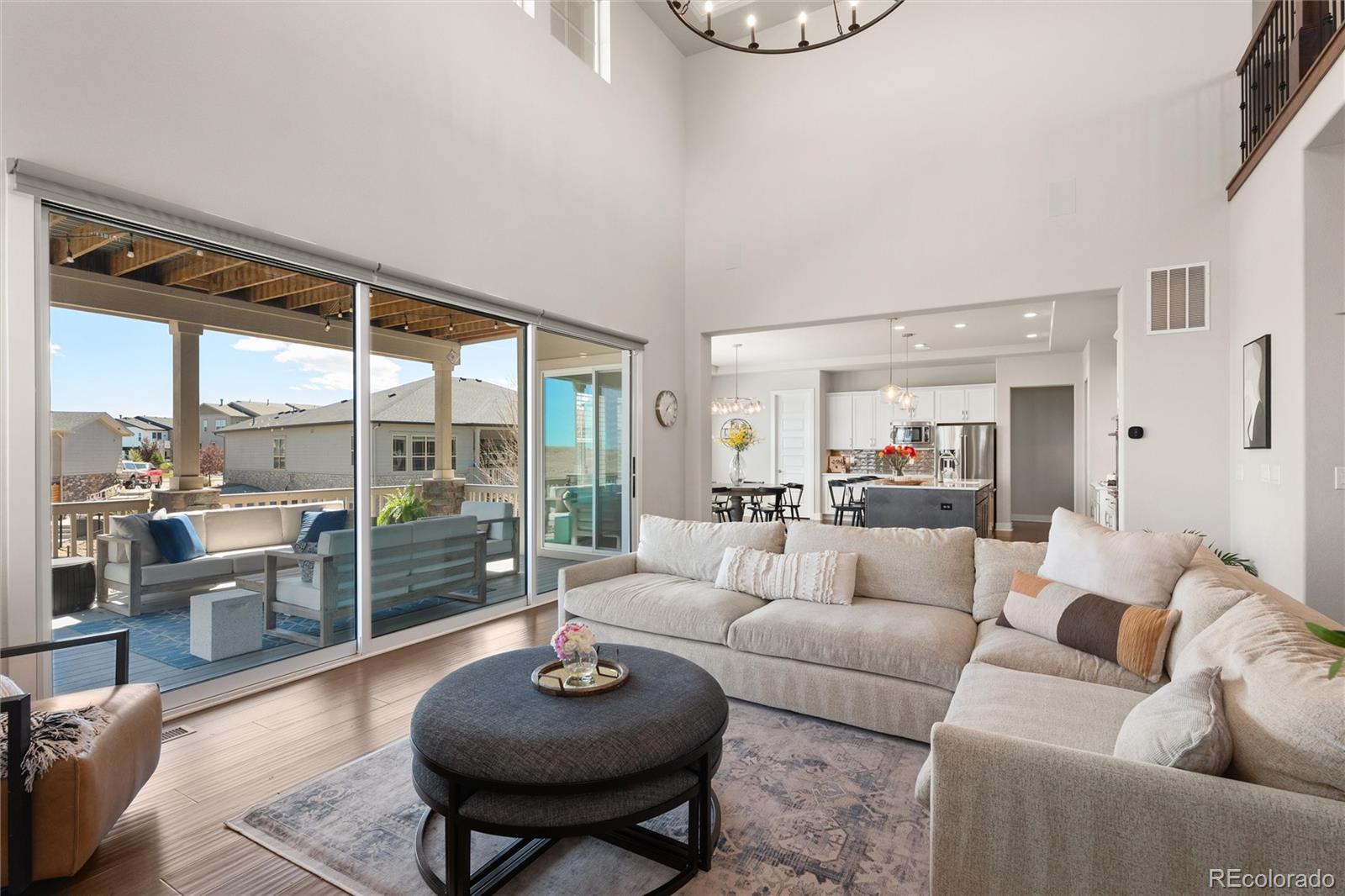 MLS Image #8 for 27671 e lakeview drive,aurora, Colorado