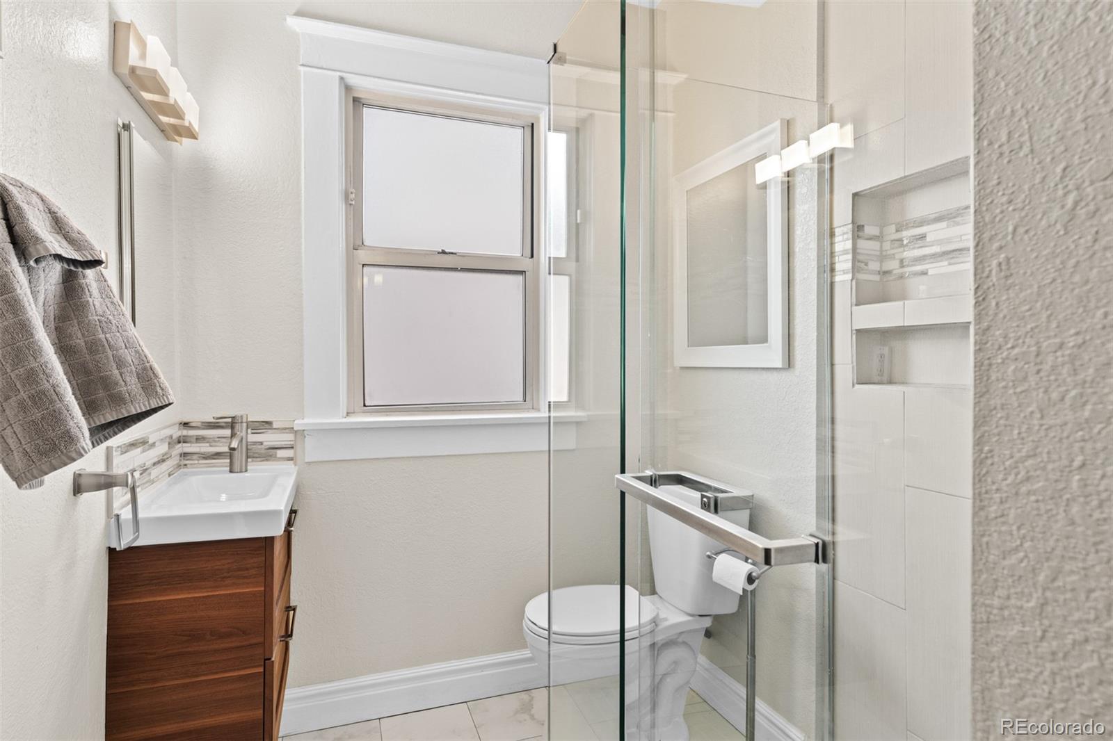 MLS Image #23 for 3517 n york street,denver, Colorado
