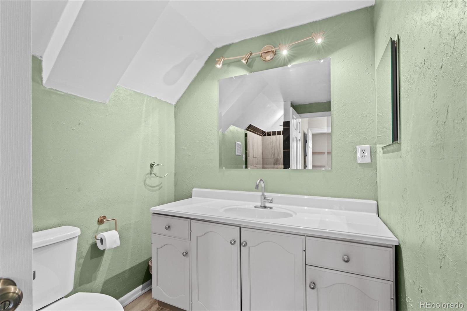 MLS Image #27 for 3517 n york street,denver, Colorado