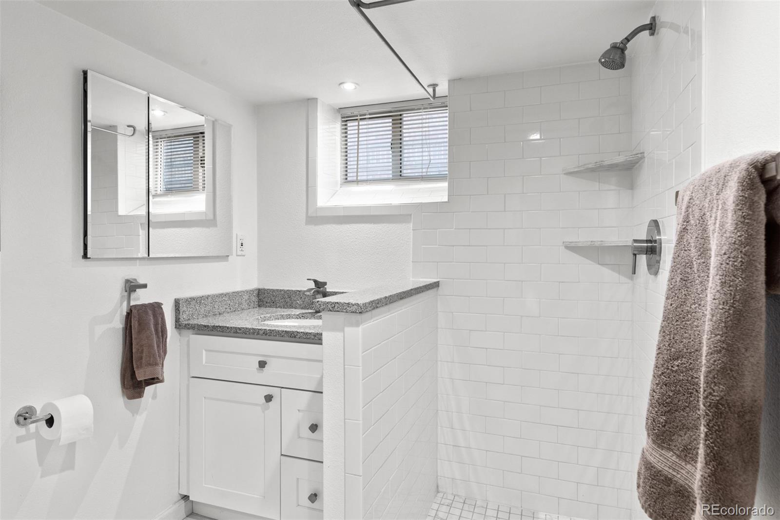 MLS Image #35 for 3517 n york street,denver, Colorado