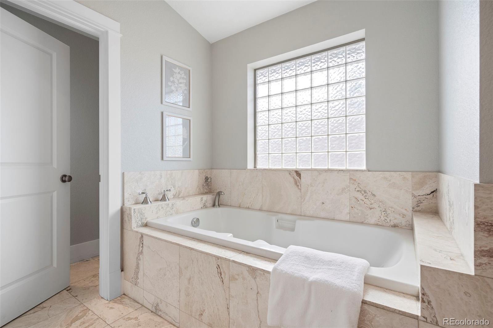 MLS Image #16 for 2692 n raleigh street,denver, Colorado