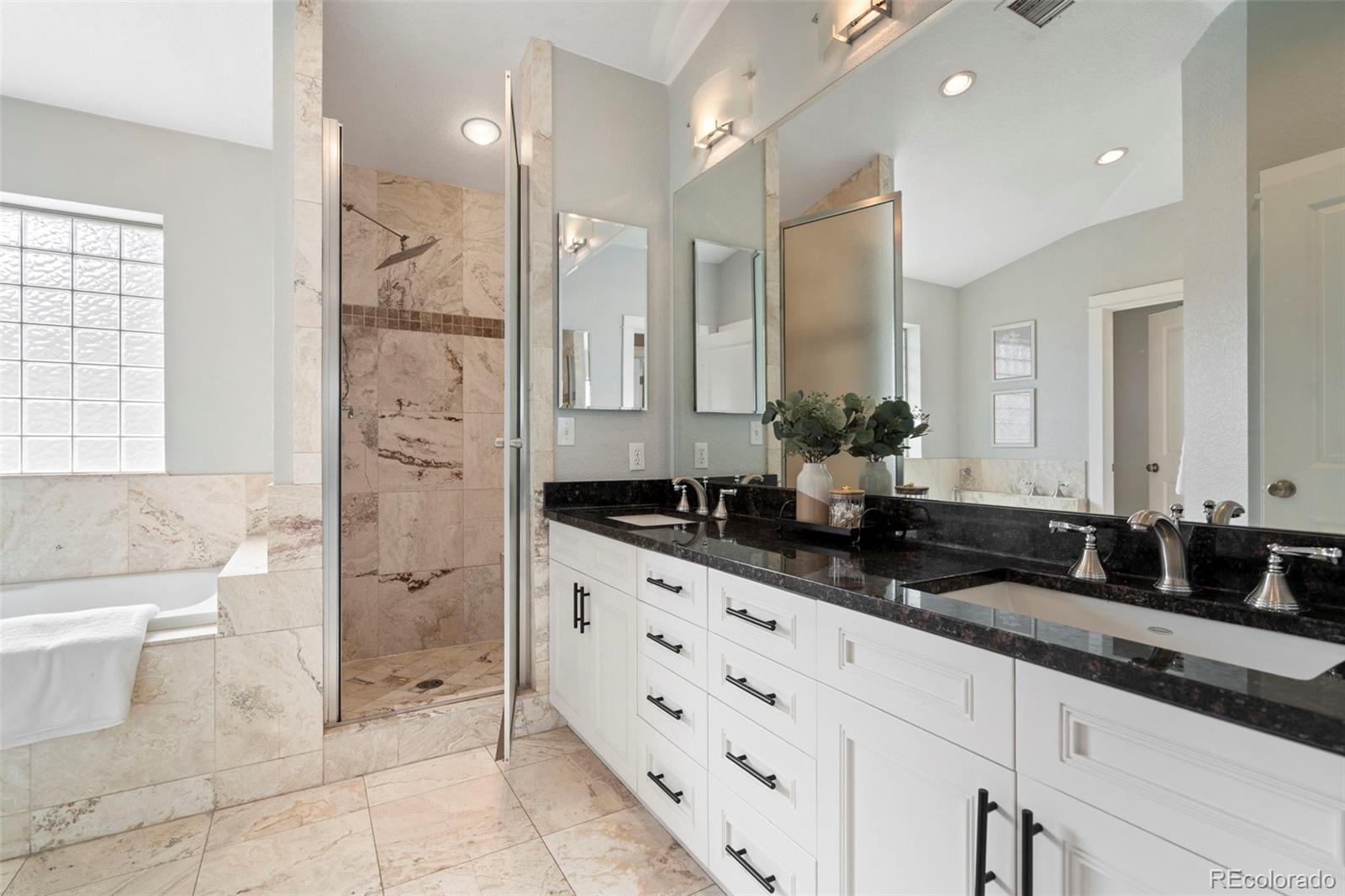 MLS Image #17 for 2692 n raleigh street,denver, Colorado
