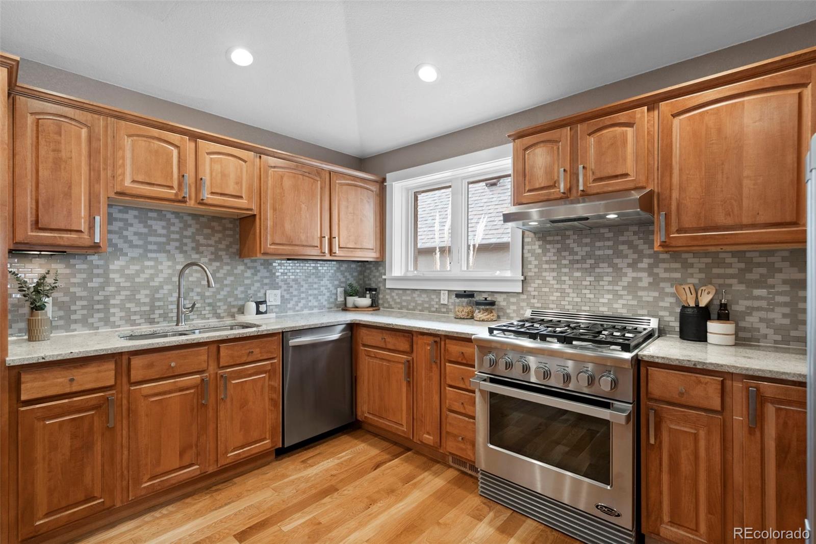 MLS Image #21 for 2692 n raleigh street,denver, Colorado