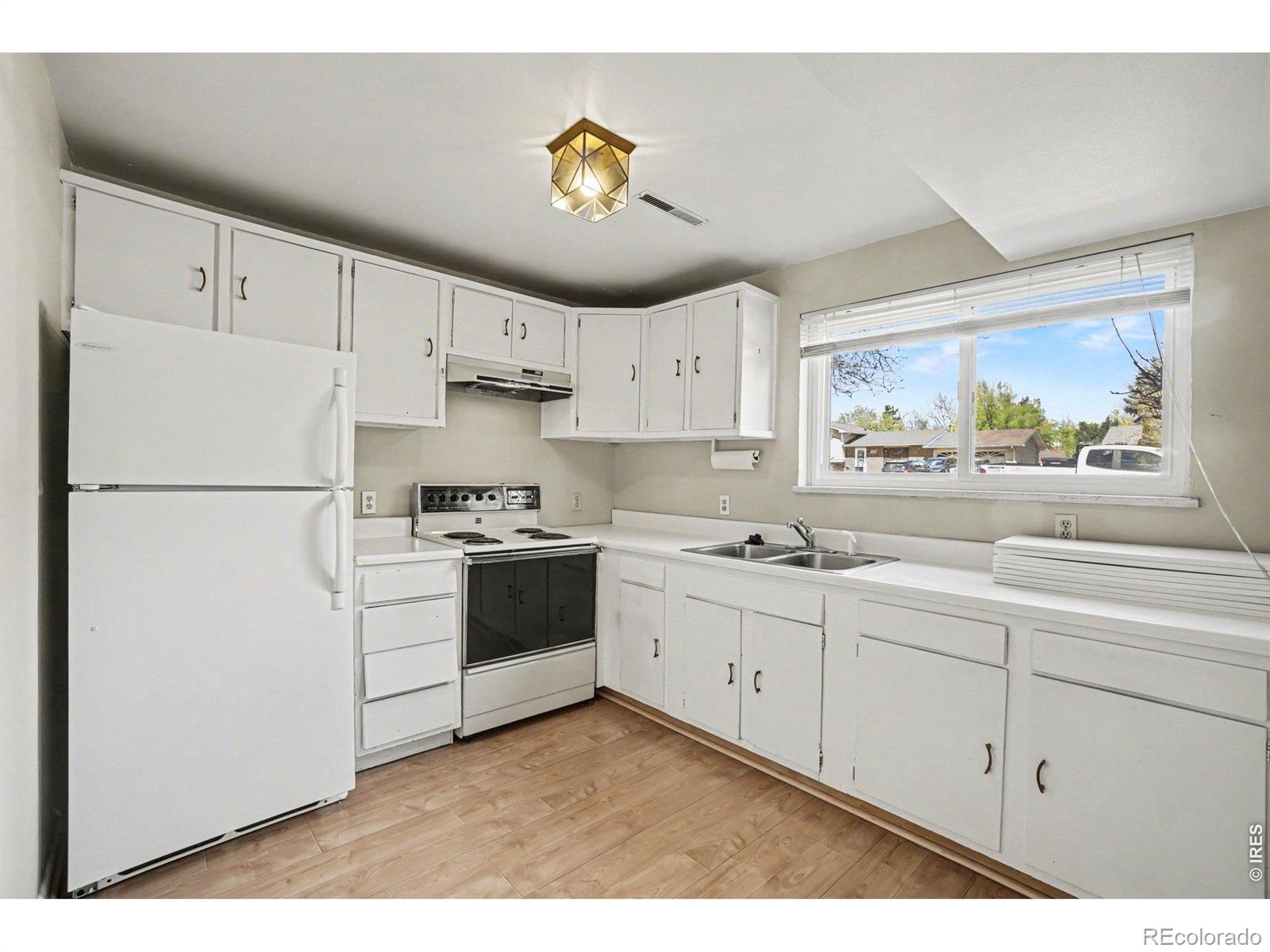 MLS Image #6 for 209 e swallow road,fort collins, Colorado