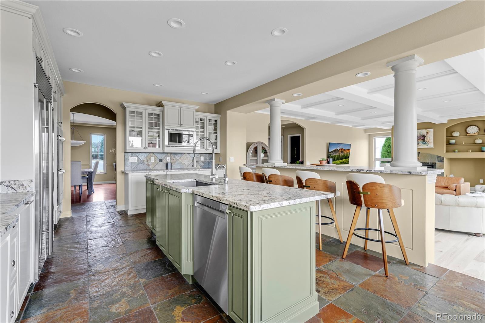 MLS Image #11 for 4358 w hinsdale avenue,littleton, Colorado