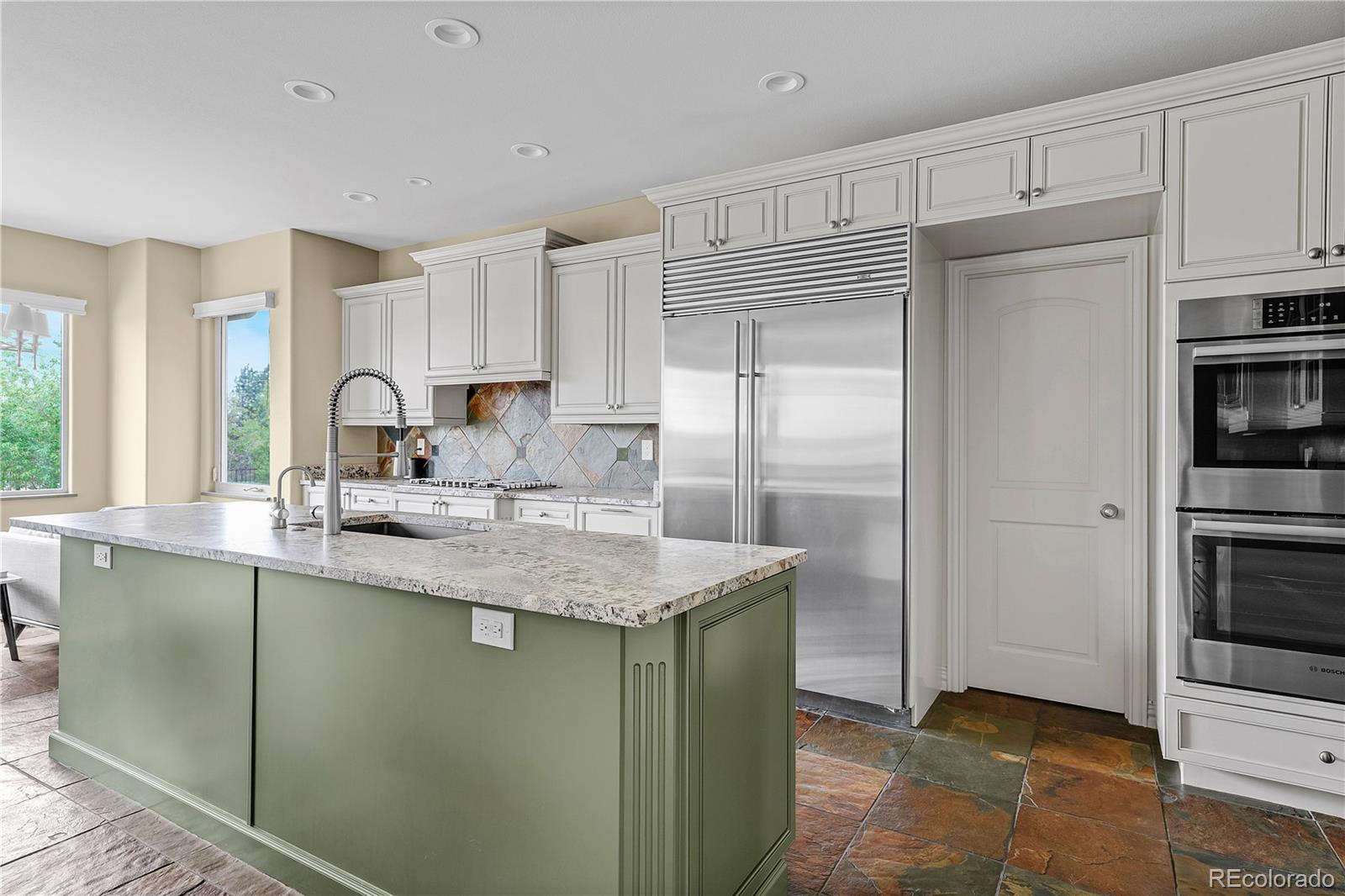 MLS Image #9 for 4358 w hinsdale avenue,littleton, Colorado