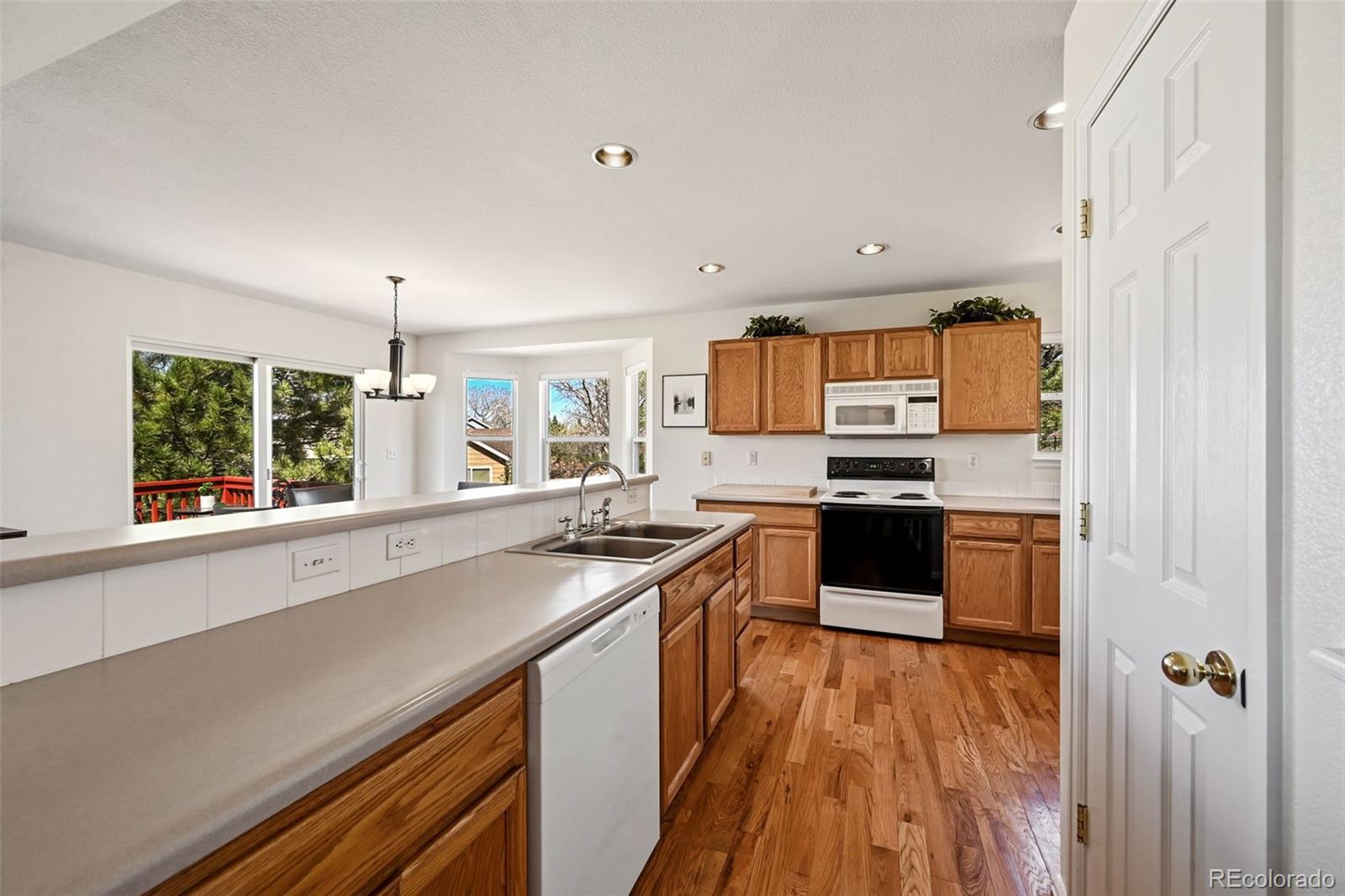 MLS Image #20 for 16777 w 61st place,arvada, Colorado