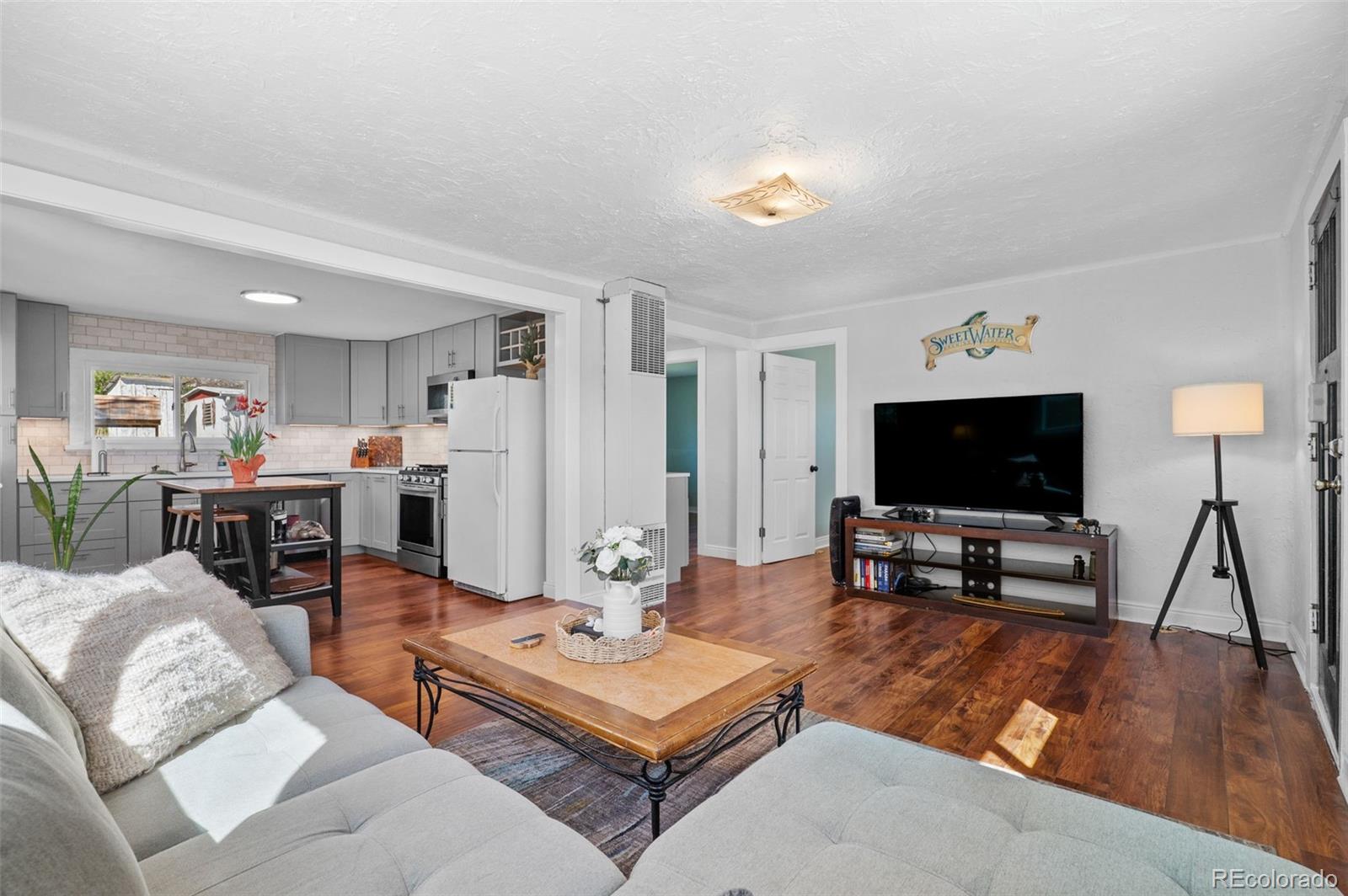 MLS Image #10 for 3357 s zuni street,englewood, Colorado