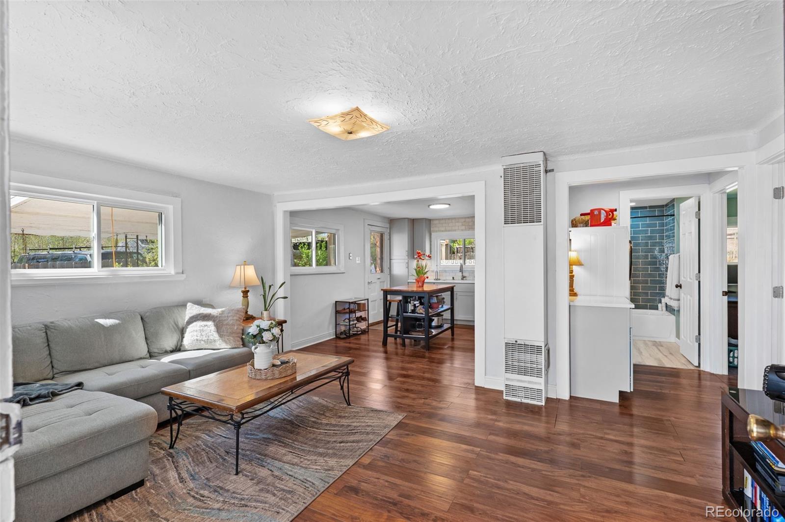 MLS Image #11 for 3357 s zuni street,englewood, Colorado
