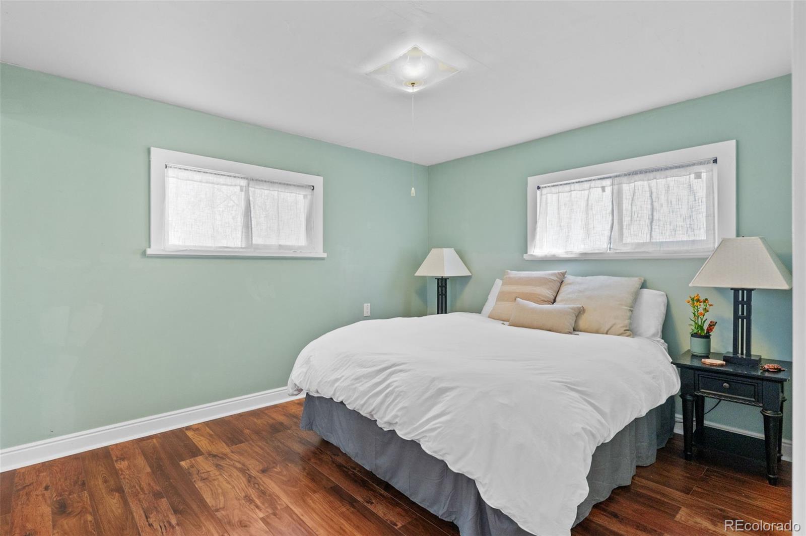 MLS Image #12 for 3357 s zuni street,englewood, Colorado