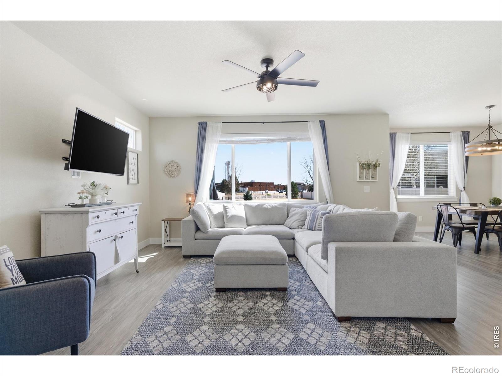 MLS Image #6 for 1027  canal drive,windsor, Colorado