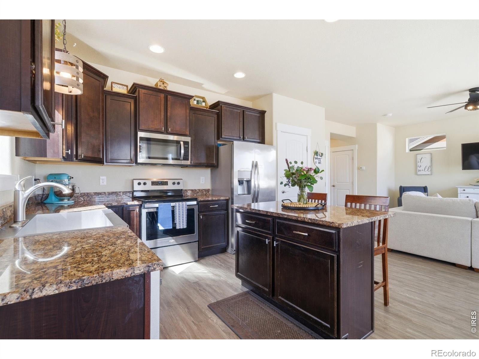 MLS Image #9 for 1027  canal drive,windsor, Colorado