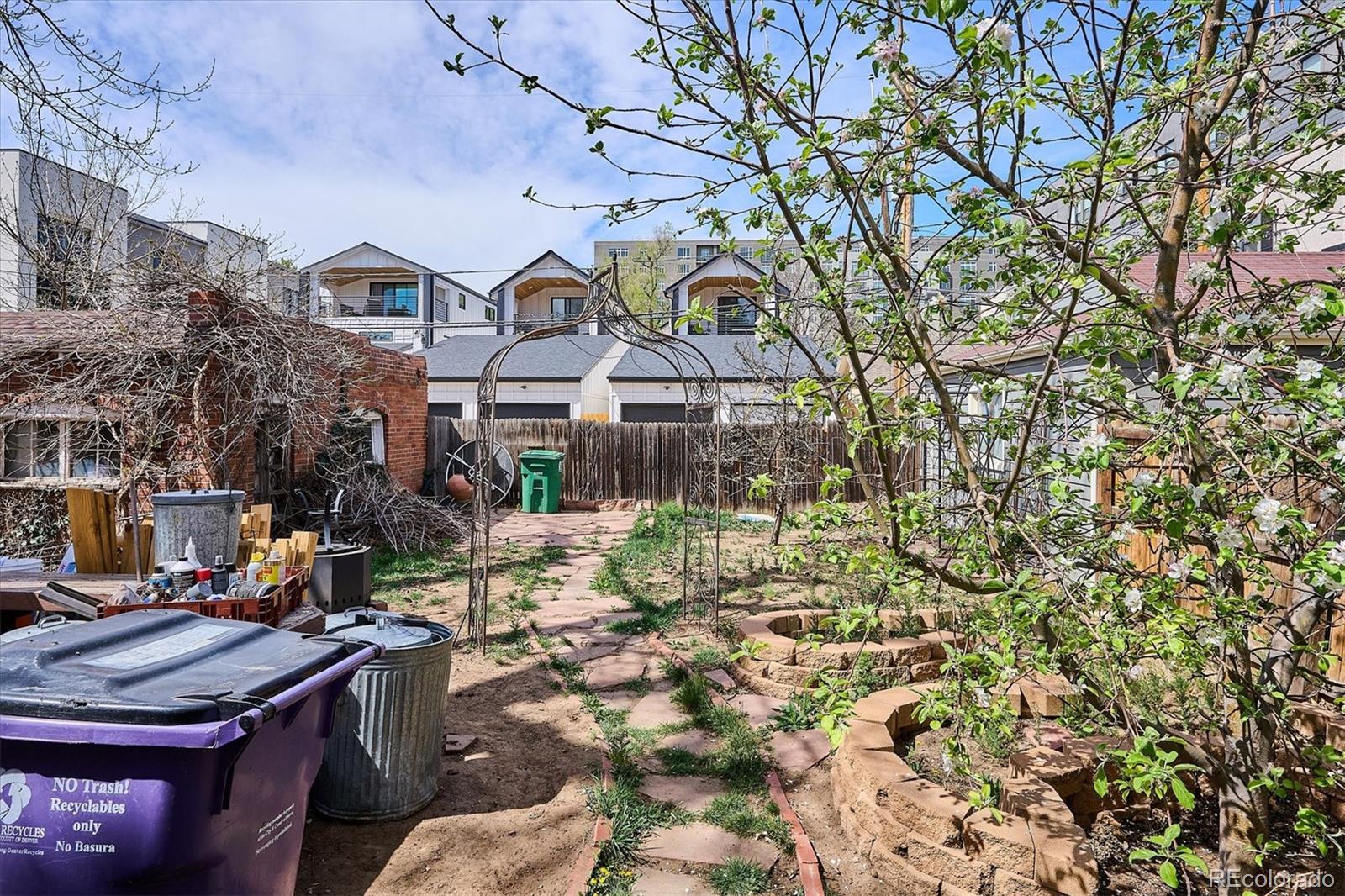 MLS Image #8 for 2135 s columbine street,denver, Colorado
