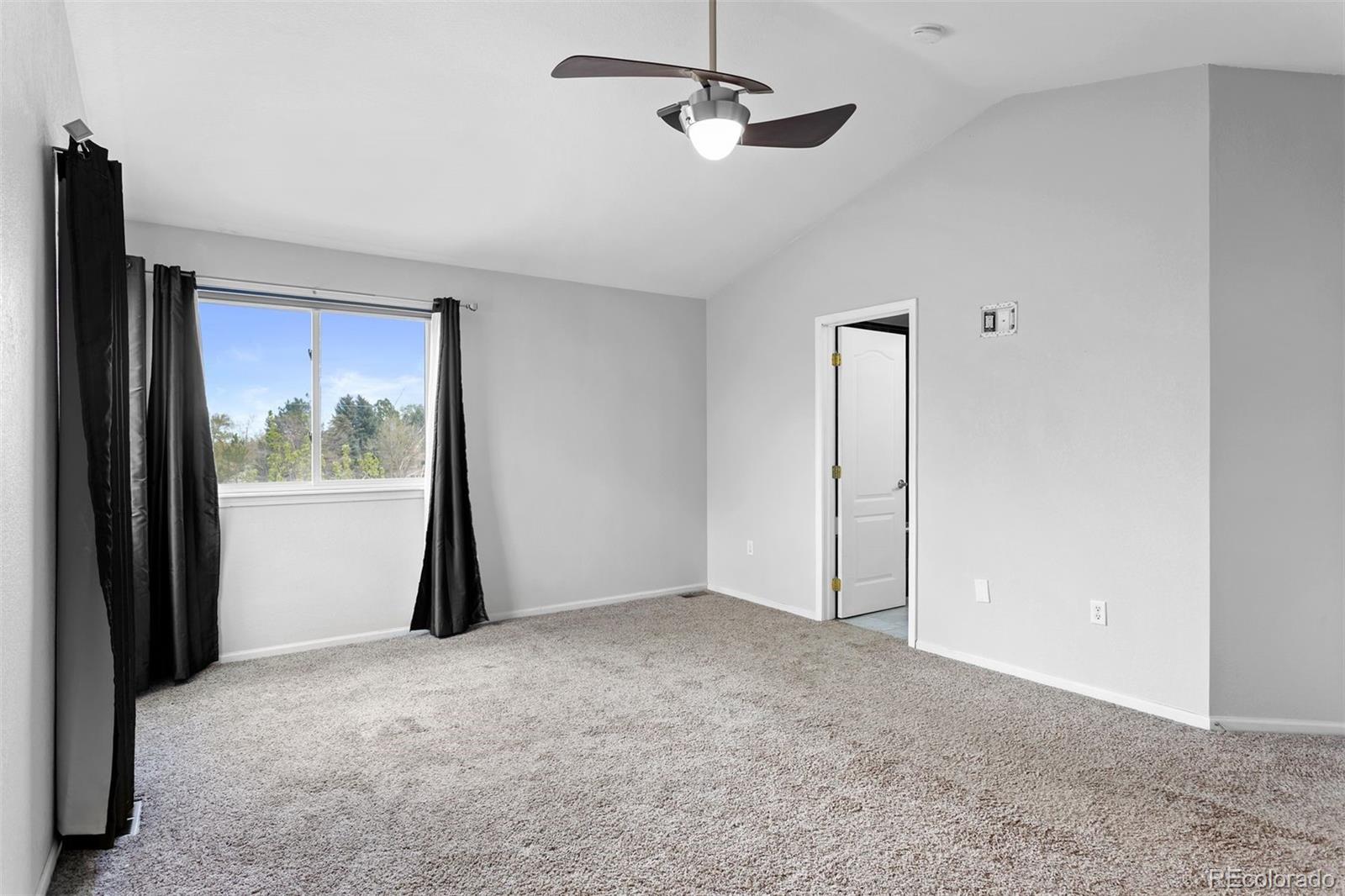 MLS Image #18 for 8026 s yukon way,littleton, Colorado
