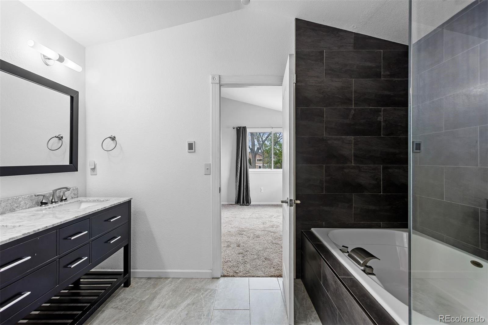MLS Image #19 for 8026 s yukon way,littleton, Colorado