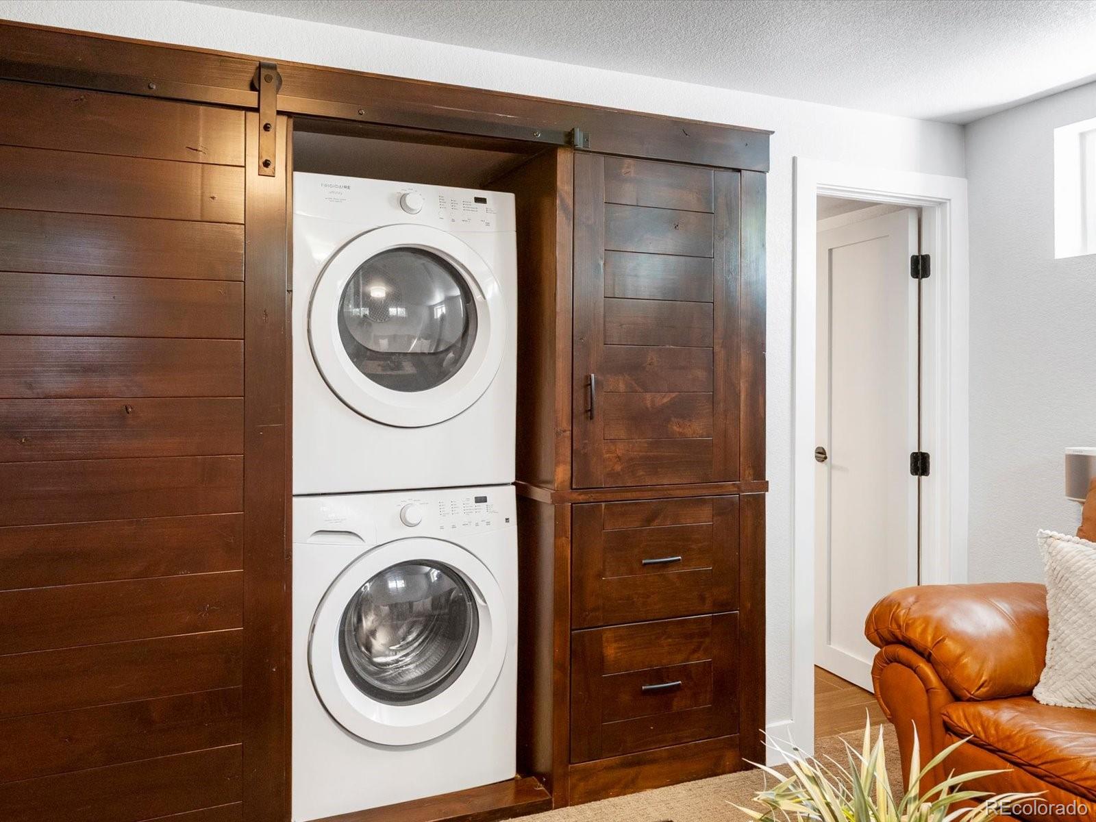 MLS Image #24 for 2289  hudson street,denver, Colorado