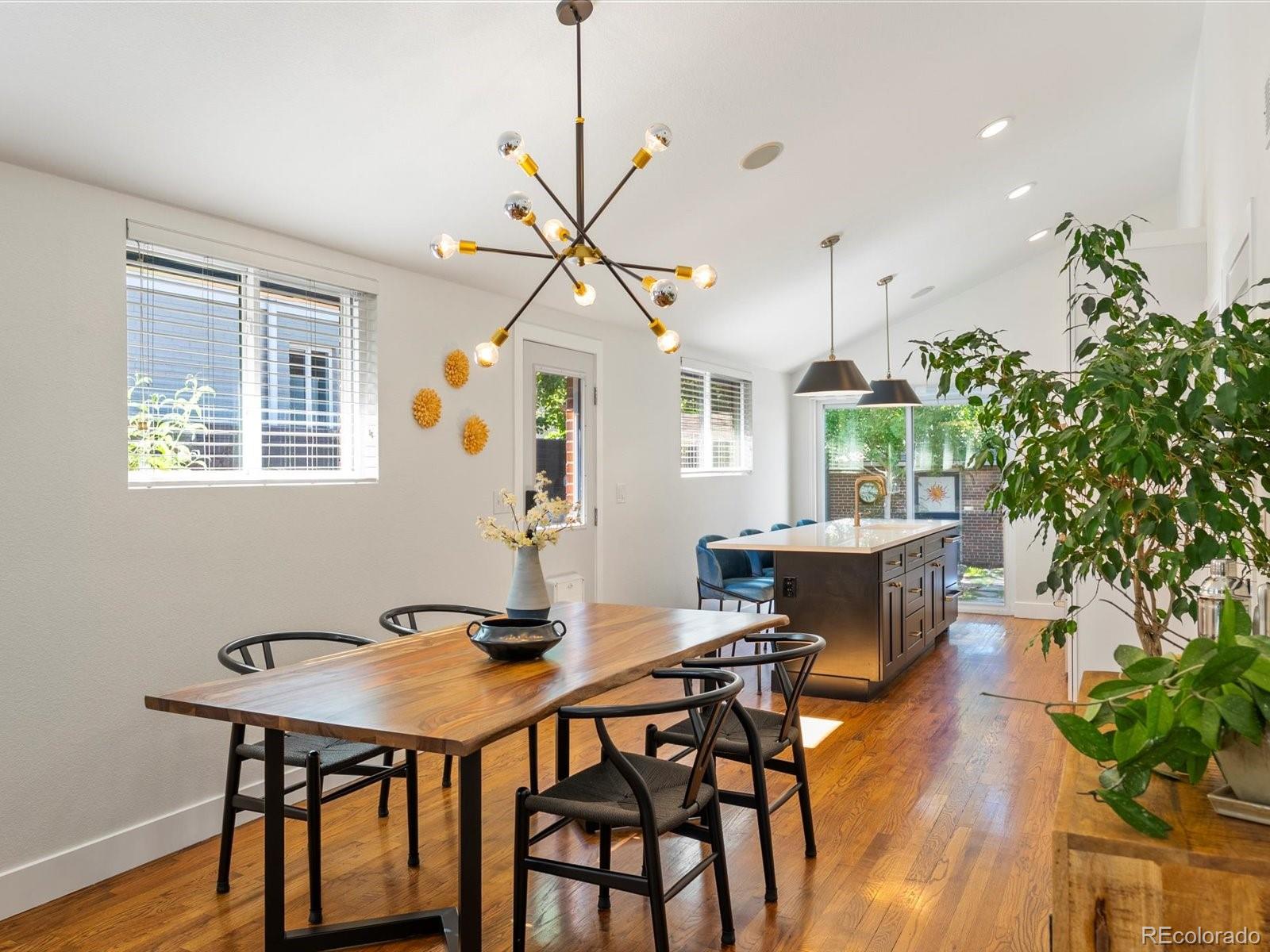 MLS Image #5 for 2289  hudson street,denver, Colorado