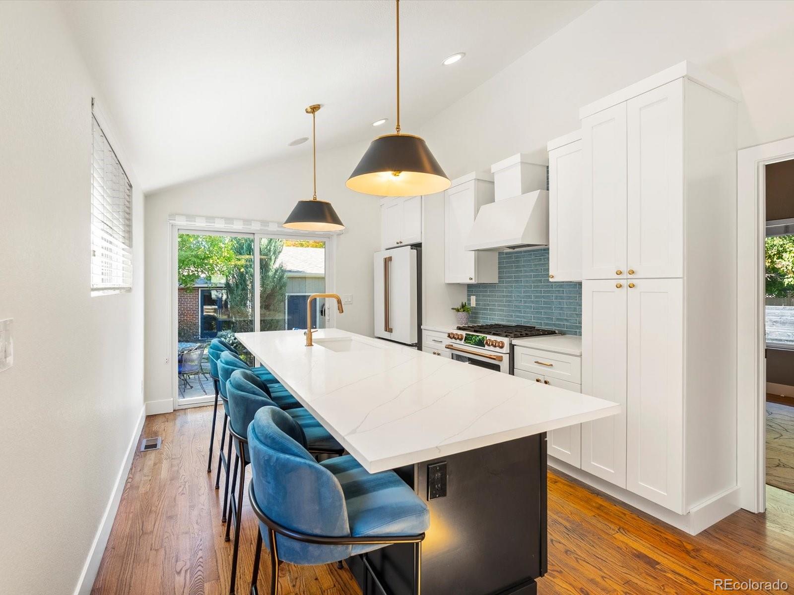 MLS Image #7 for 2289  hudson street,denver, Colorado