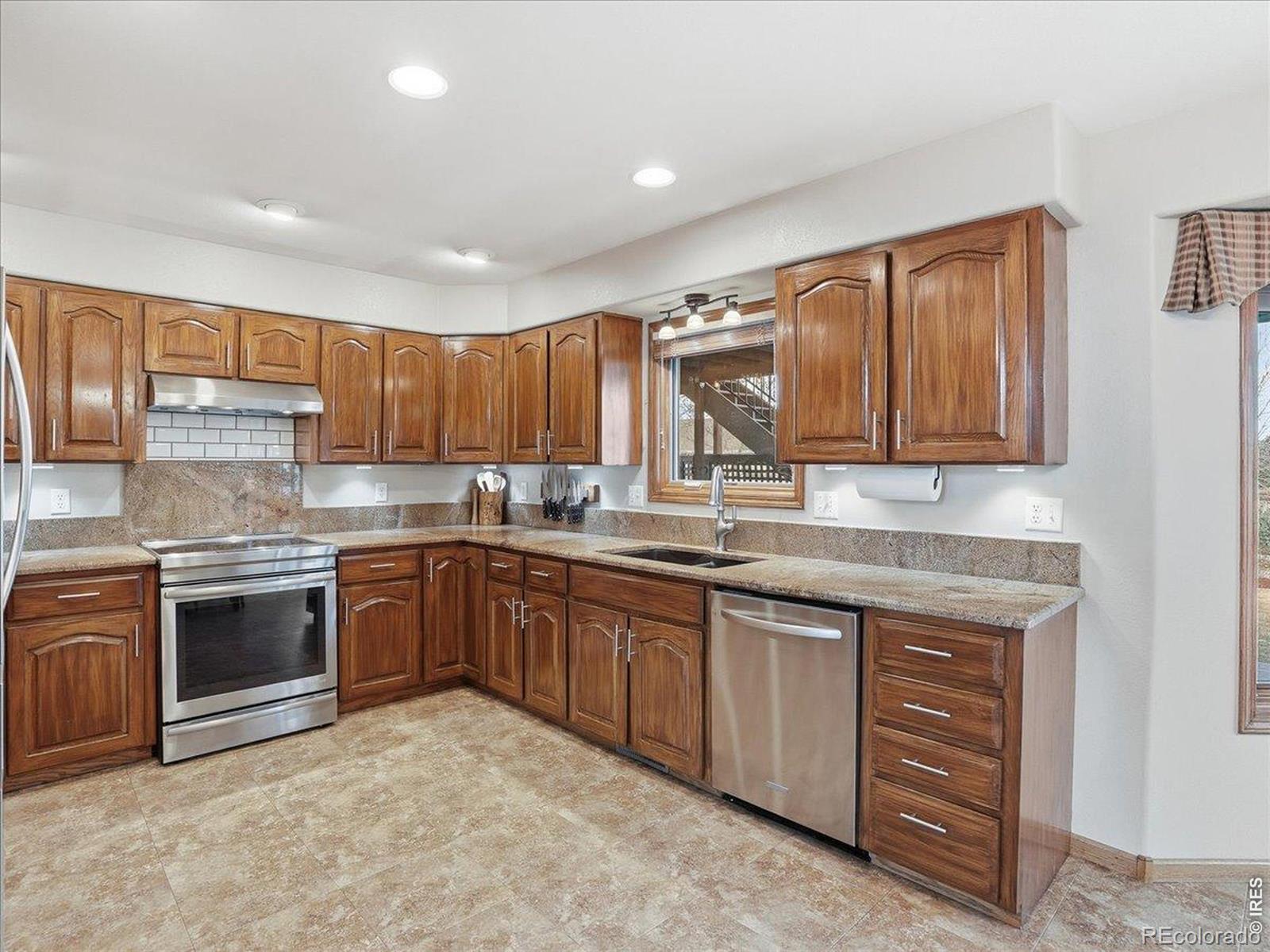 MLS Image #9 for 101  bogey court,milliken, Colorado