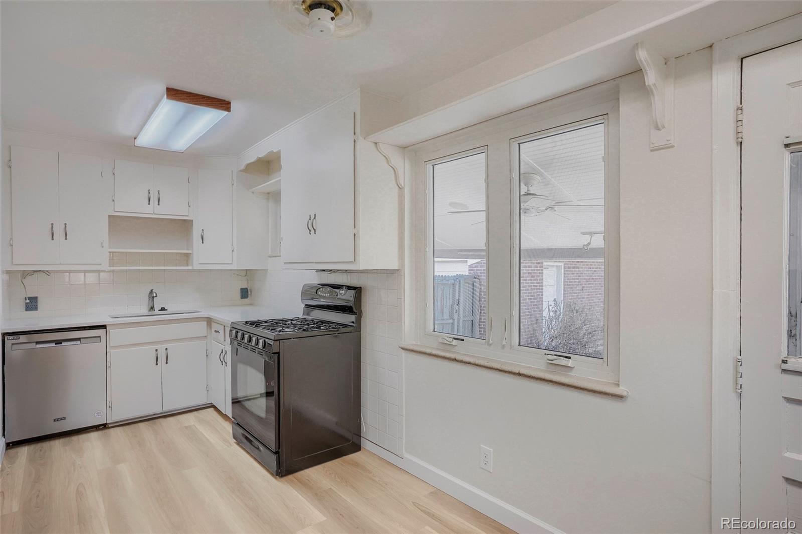 MLS Image #13 for 7944 w 17th avenue,lakewood, Colorado