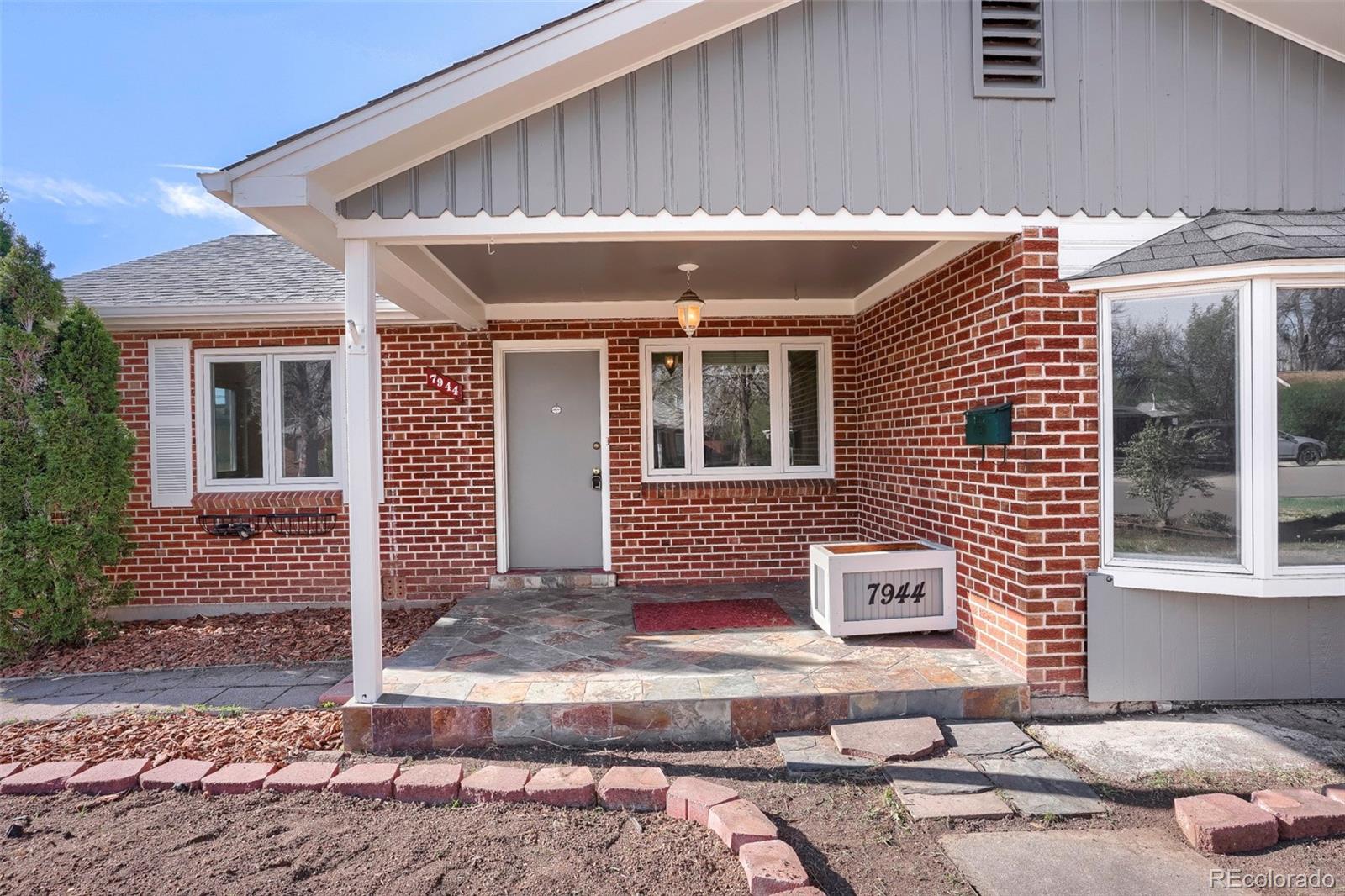 MLS Image #3 for 7944 w 17th avenue,lakewood, Colorado