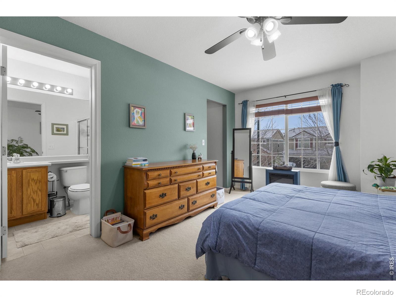 MLS Image #14 for 21471  randolph place,denver, Colorado