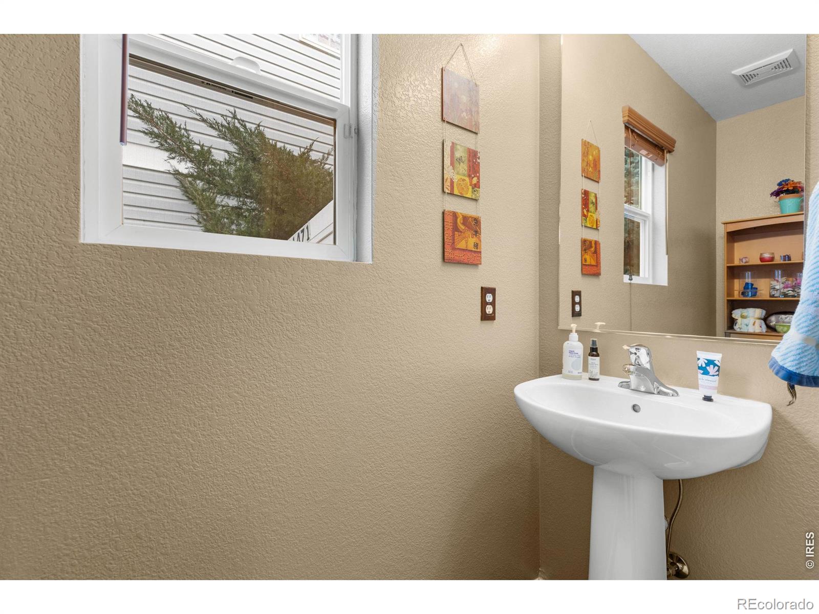 MLS Image #22 for 21471  randolph place,denver, Colorado