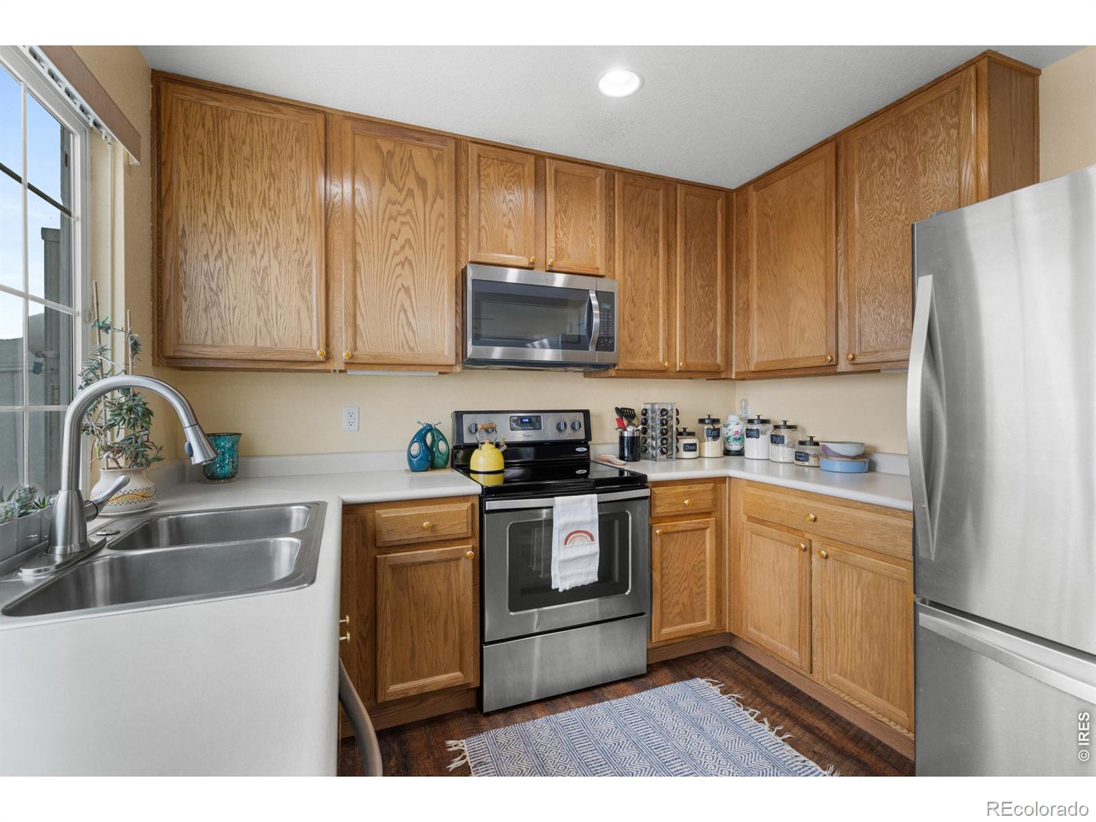 MLS Image #8 for 21471  randolph place,denver, Colorado
