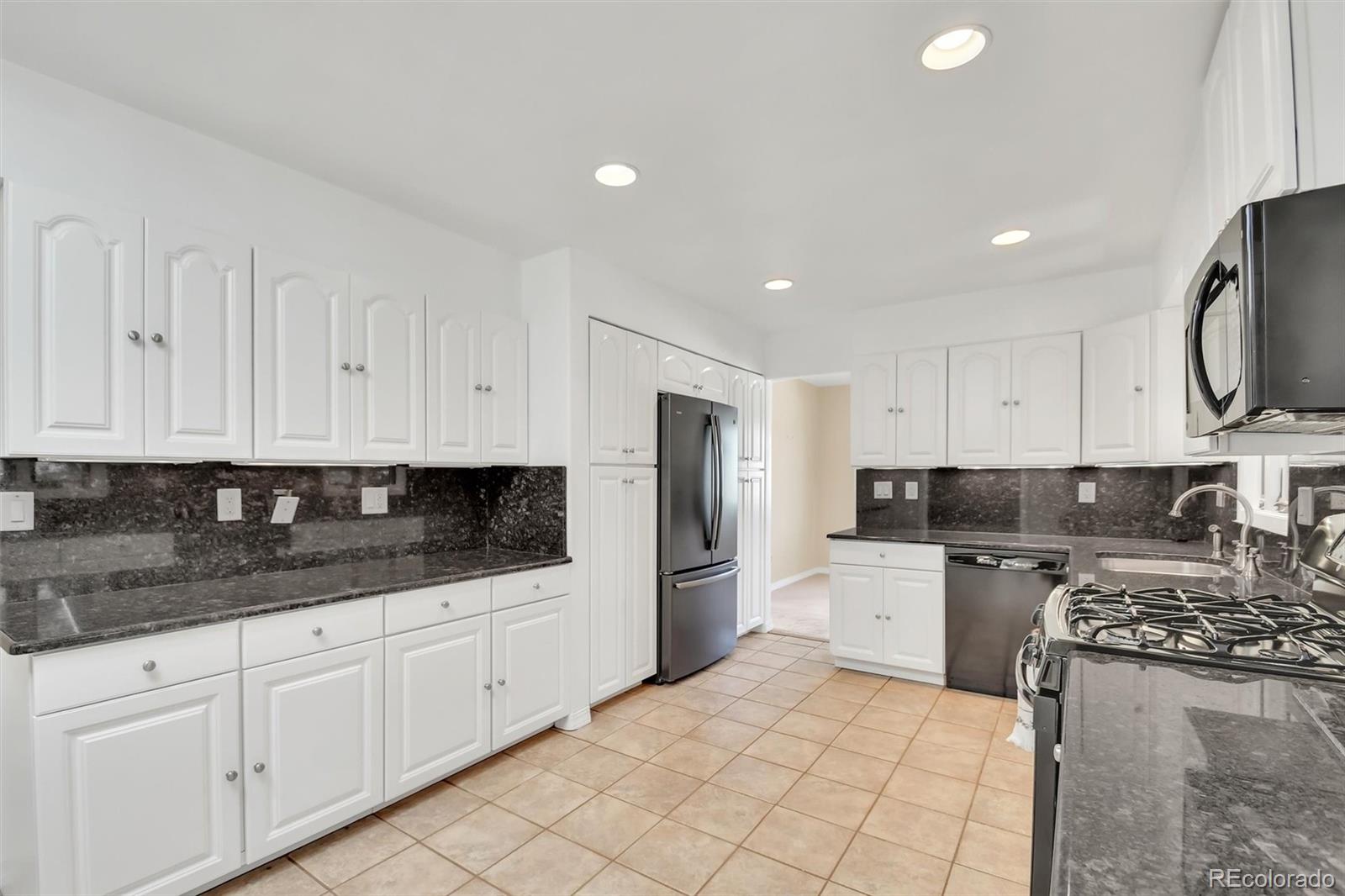 MLS Image #17 for 48  scott drive,broomfield, Colorado