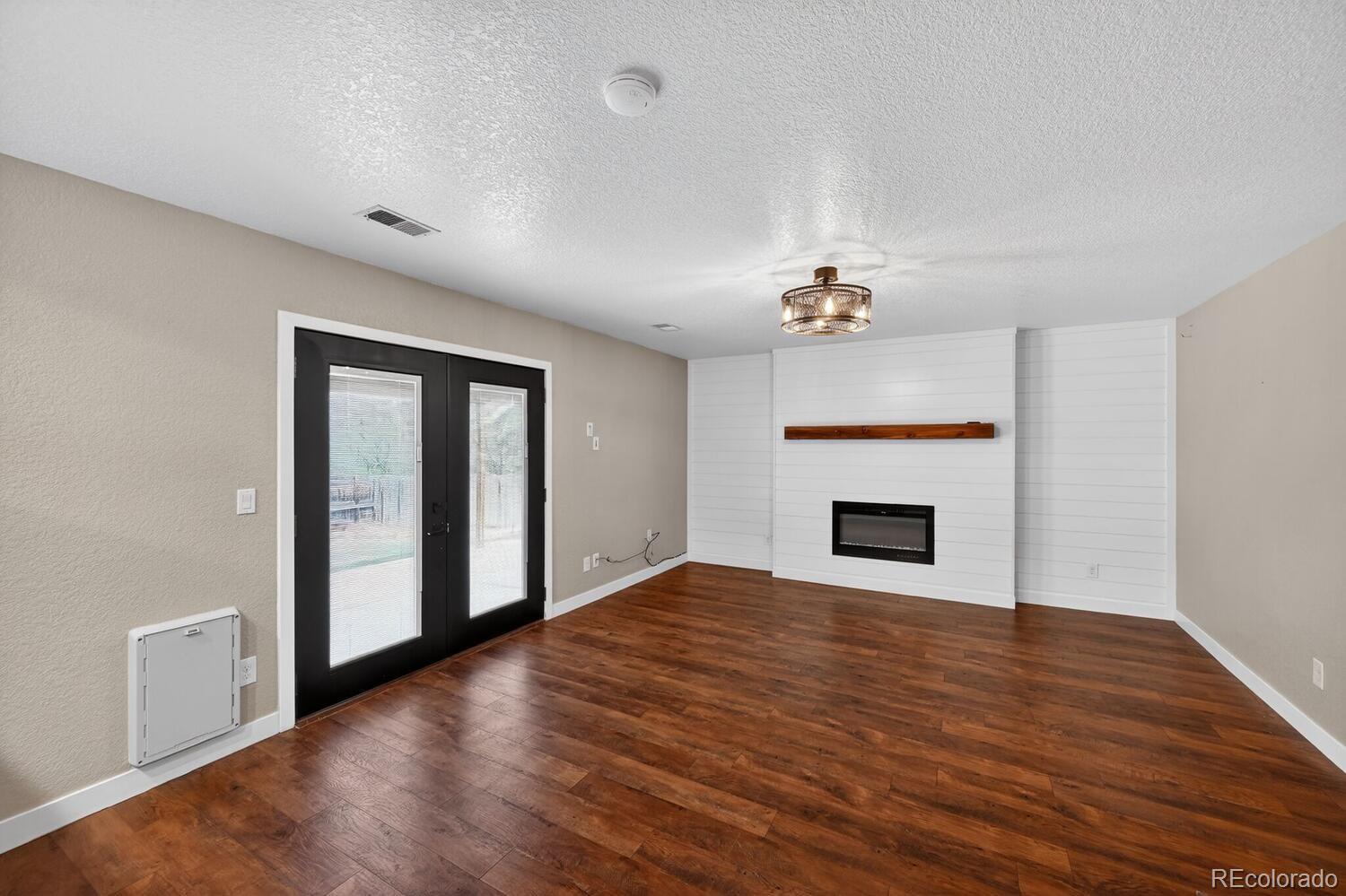 MLS Image #16 for 7303 s vance street,littleton, Colorado