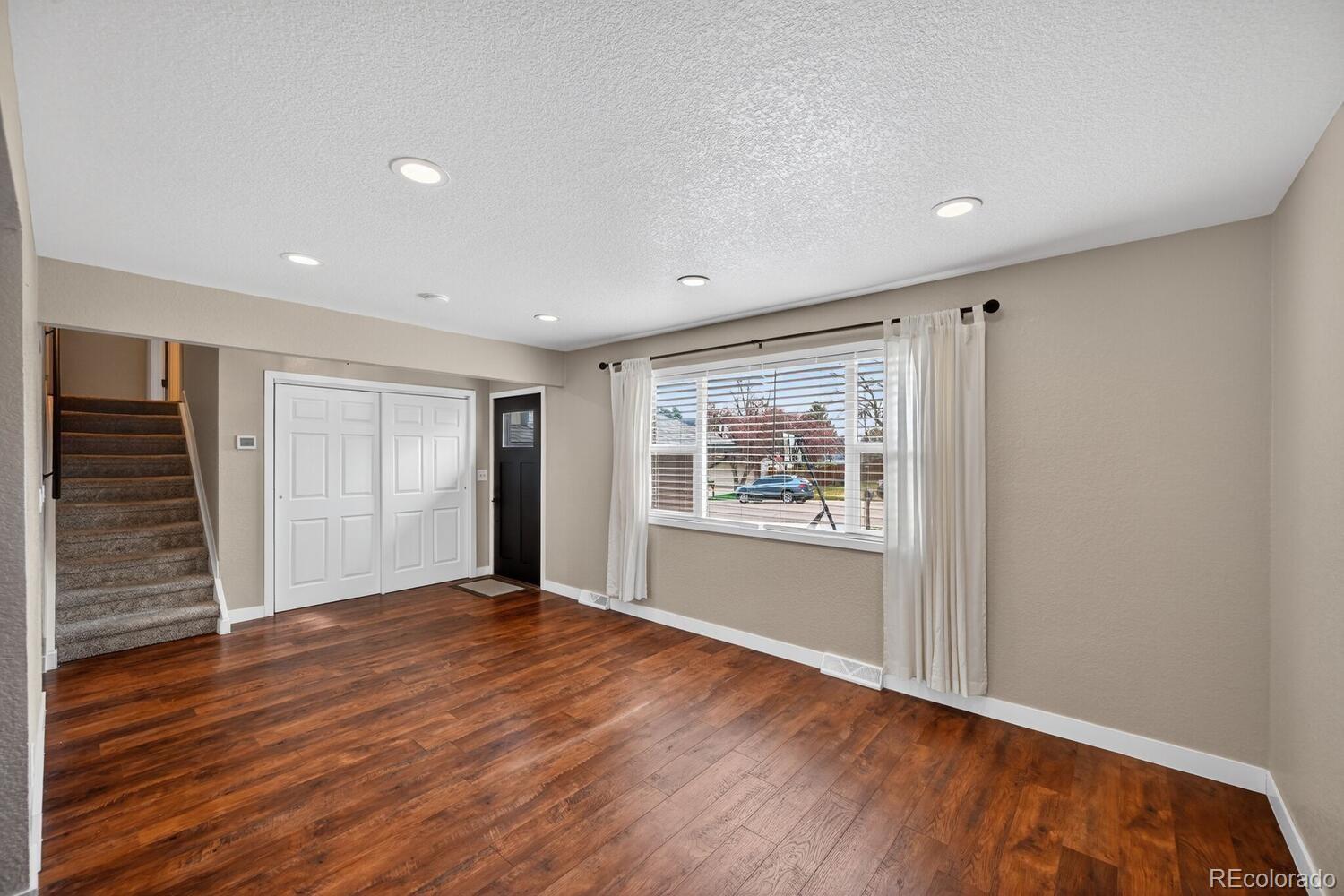 MLS Image #2 for 7303 s vance street,littleton, Colorado