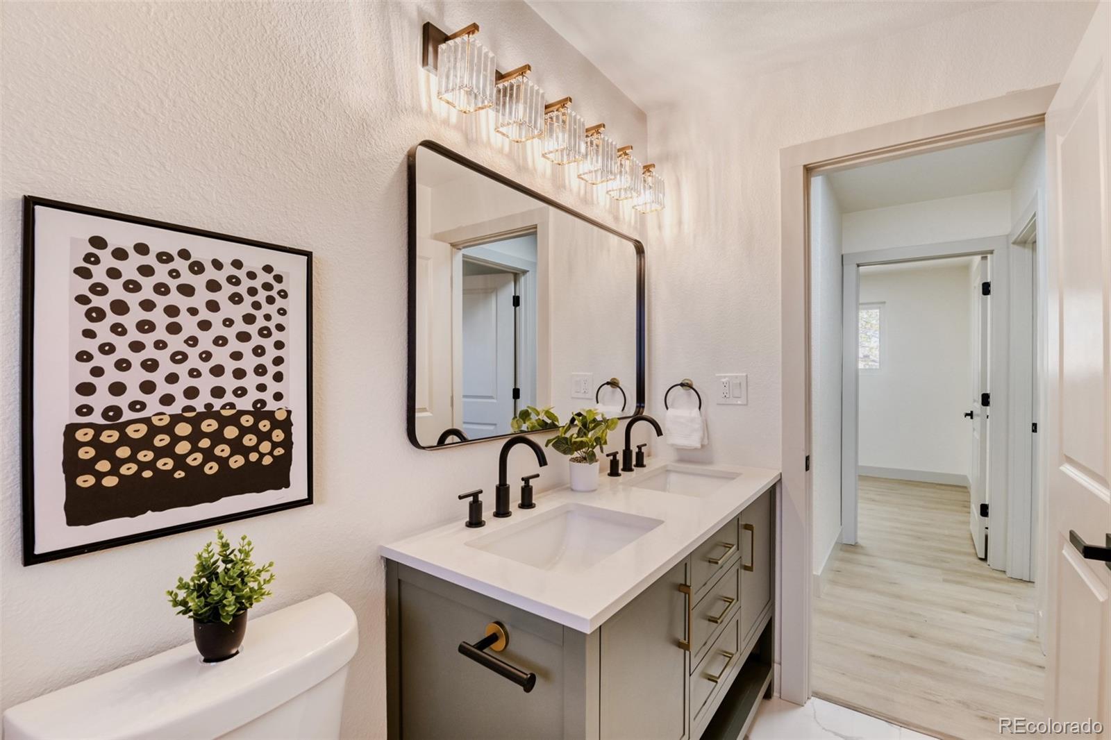 MLS Image #14 for 900  essex drive,denver, Colorado