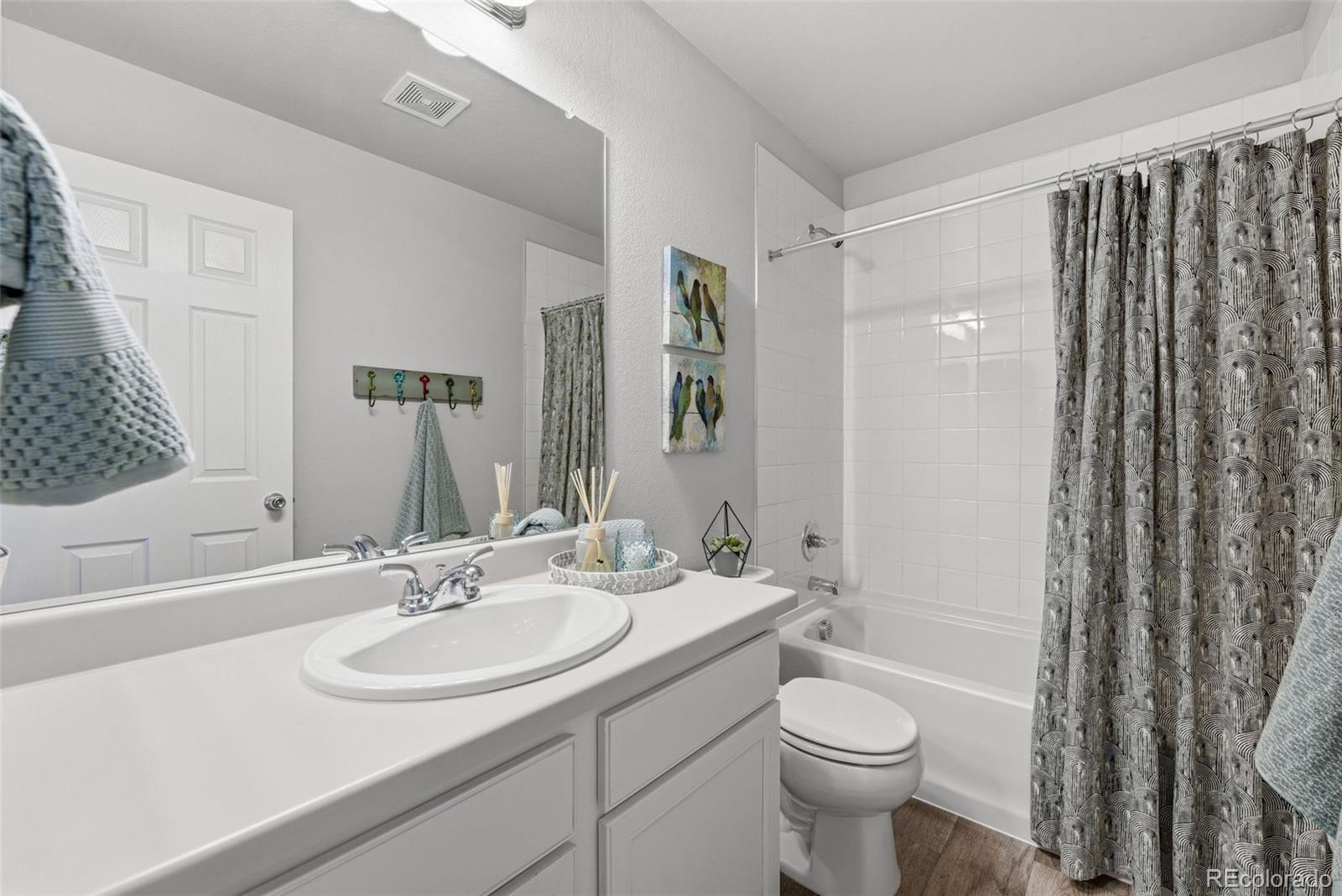 MLS Image #29 for 15723 e warner drive,denver, Colorado