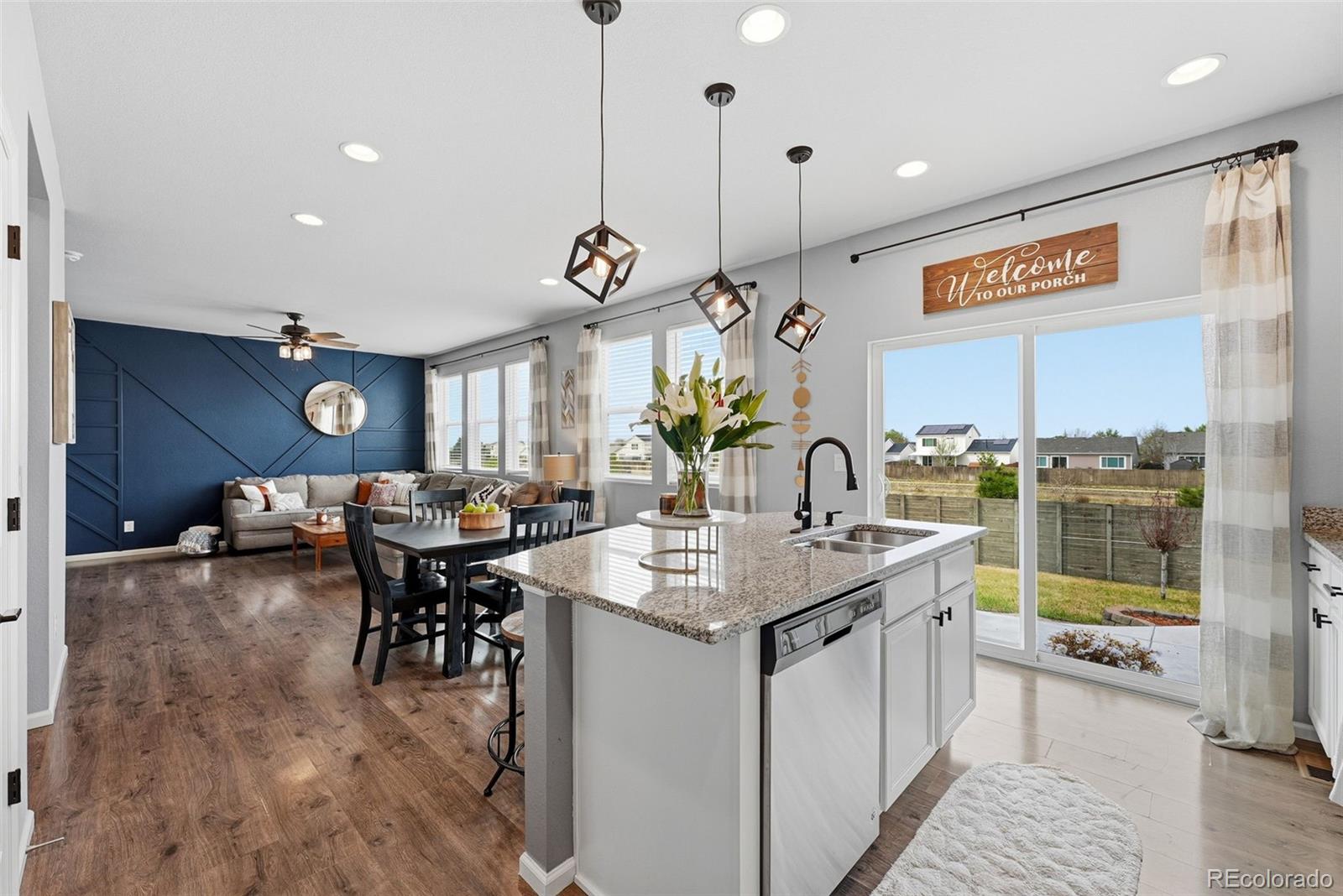 MLS Image #8 for 15723 e warner drive,denver, Colorado
