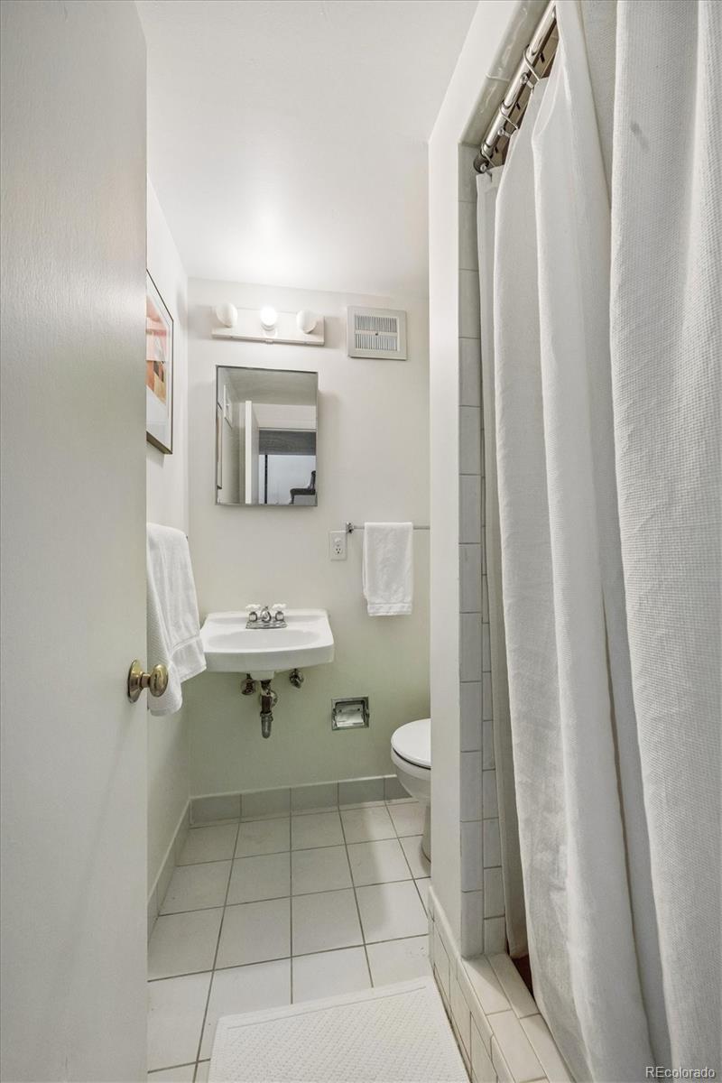 MLS Image #16 for 3650 w linvale place,denver, Colorado