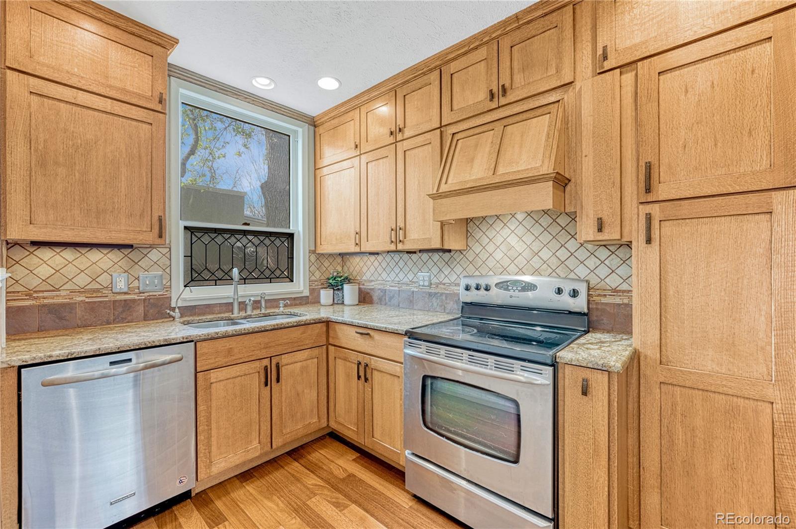 MLS Image #13 for 2929 w 39th avenue,denver, Colorado