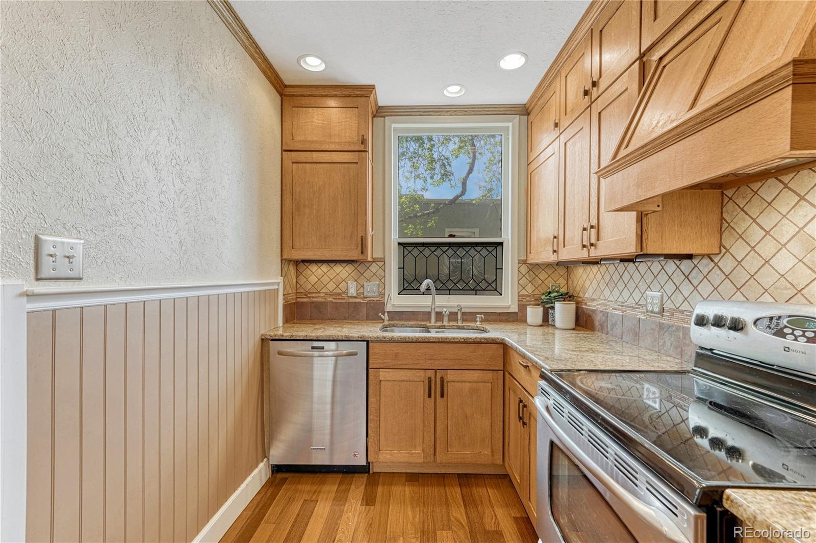 MLS Image #14 for 2929 w 39th avenue,denver, Colorado