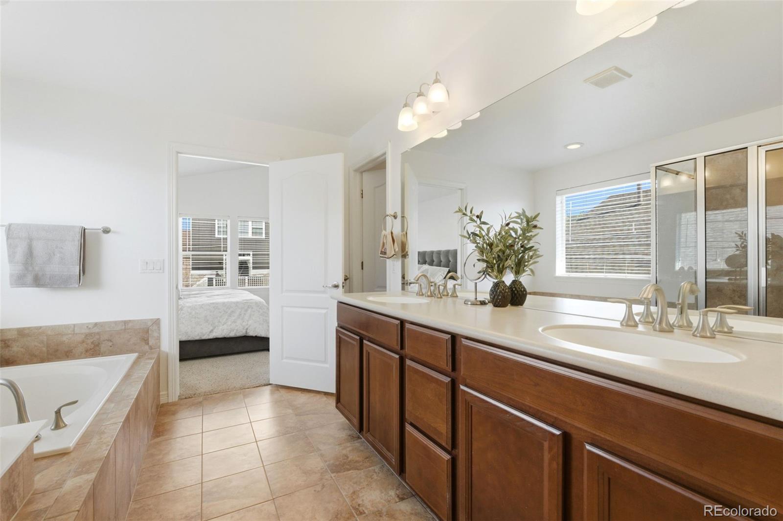 MLS Image #20 for 6247 s muscadine court,aurora, Colorado