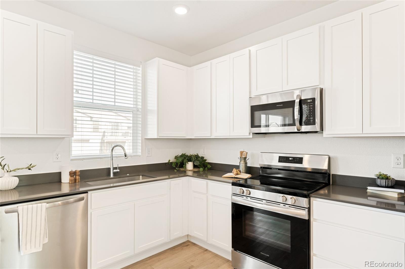 MLS Image #8 for 701  mosquito street,elizabeth, Colorado