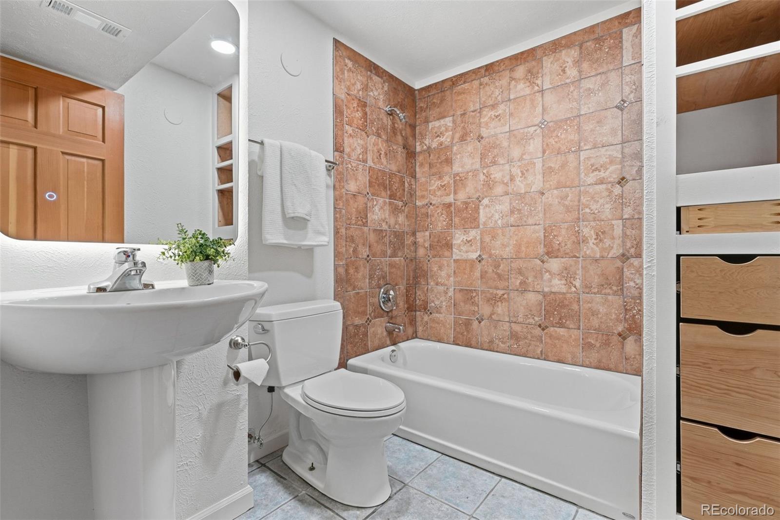 MLS Image #32 for 179 w sycamore lane,louisville, Colorado