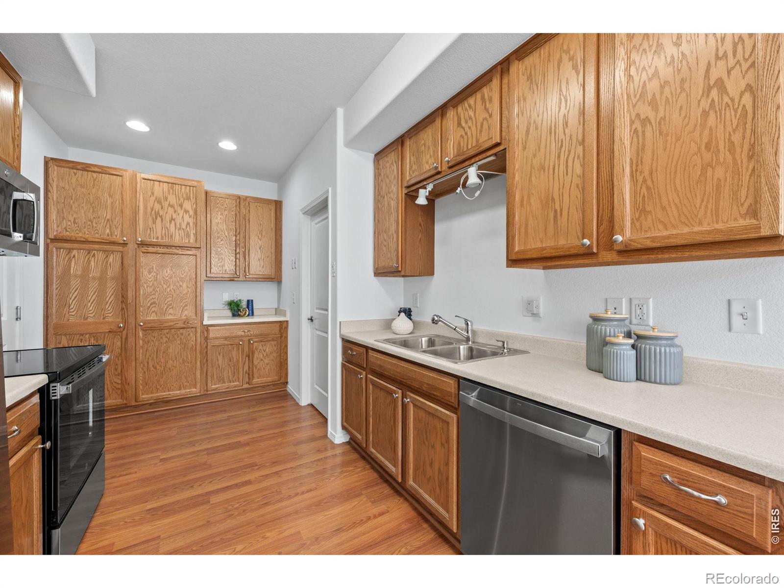 MLS Image #11 for 9148 w 107th place ,broomfield, Colorado