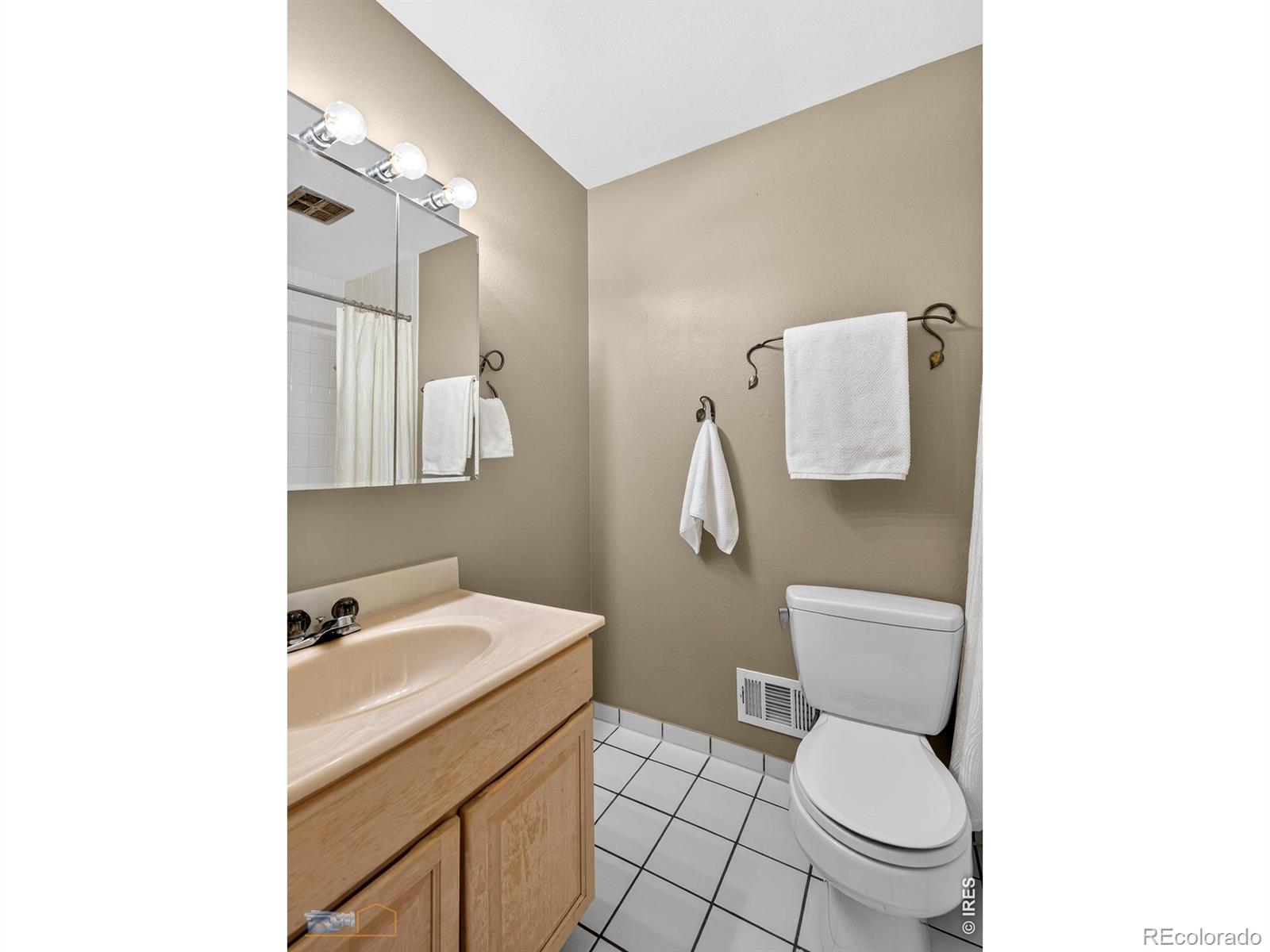 MLS Image #25 for 1462  greenbriar boulevard,boulder, Colorado