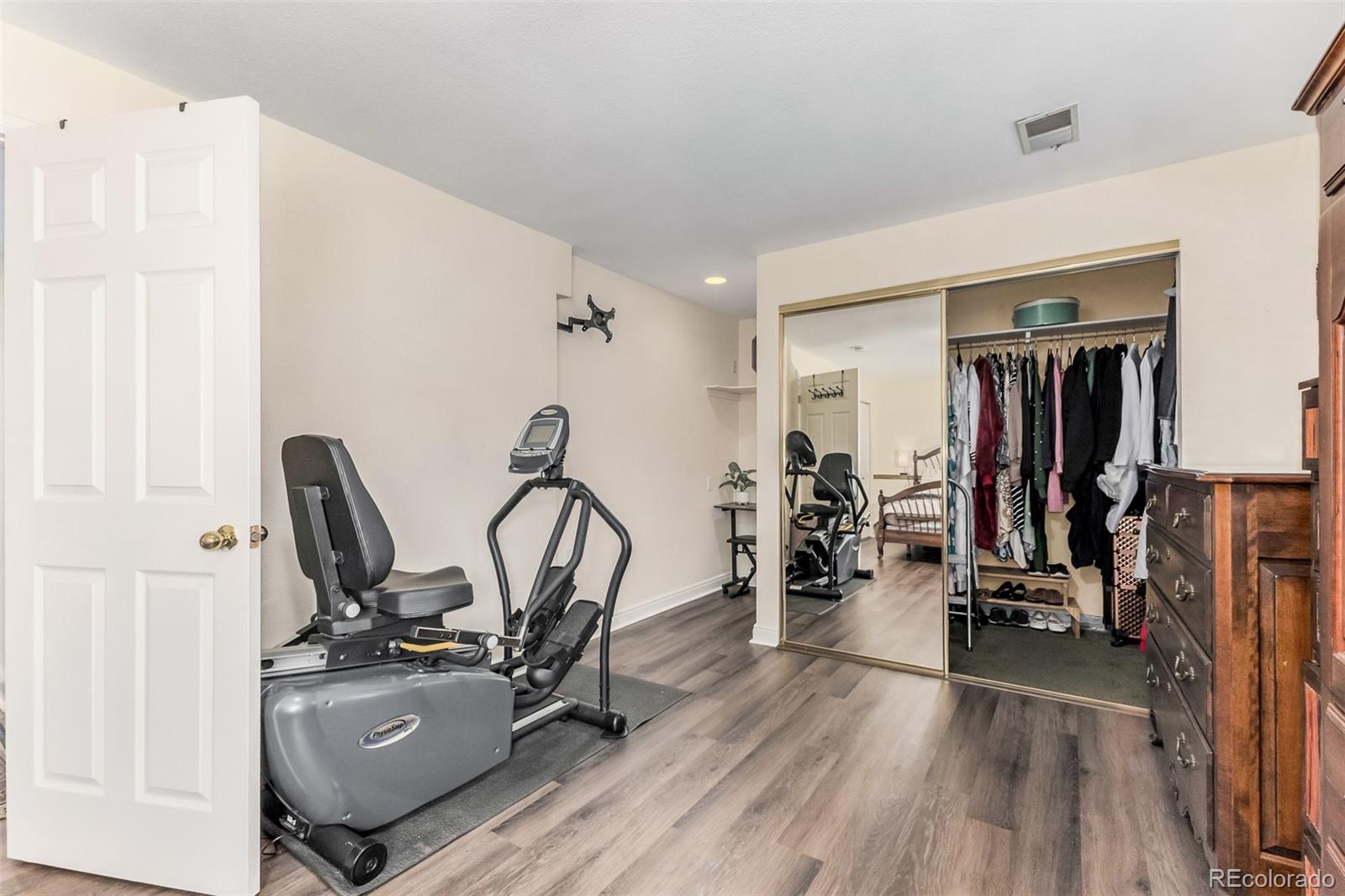 MLS Image #16 for 6328 w 69th avenue,arvada, Colorado