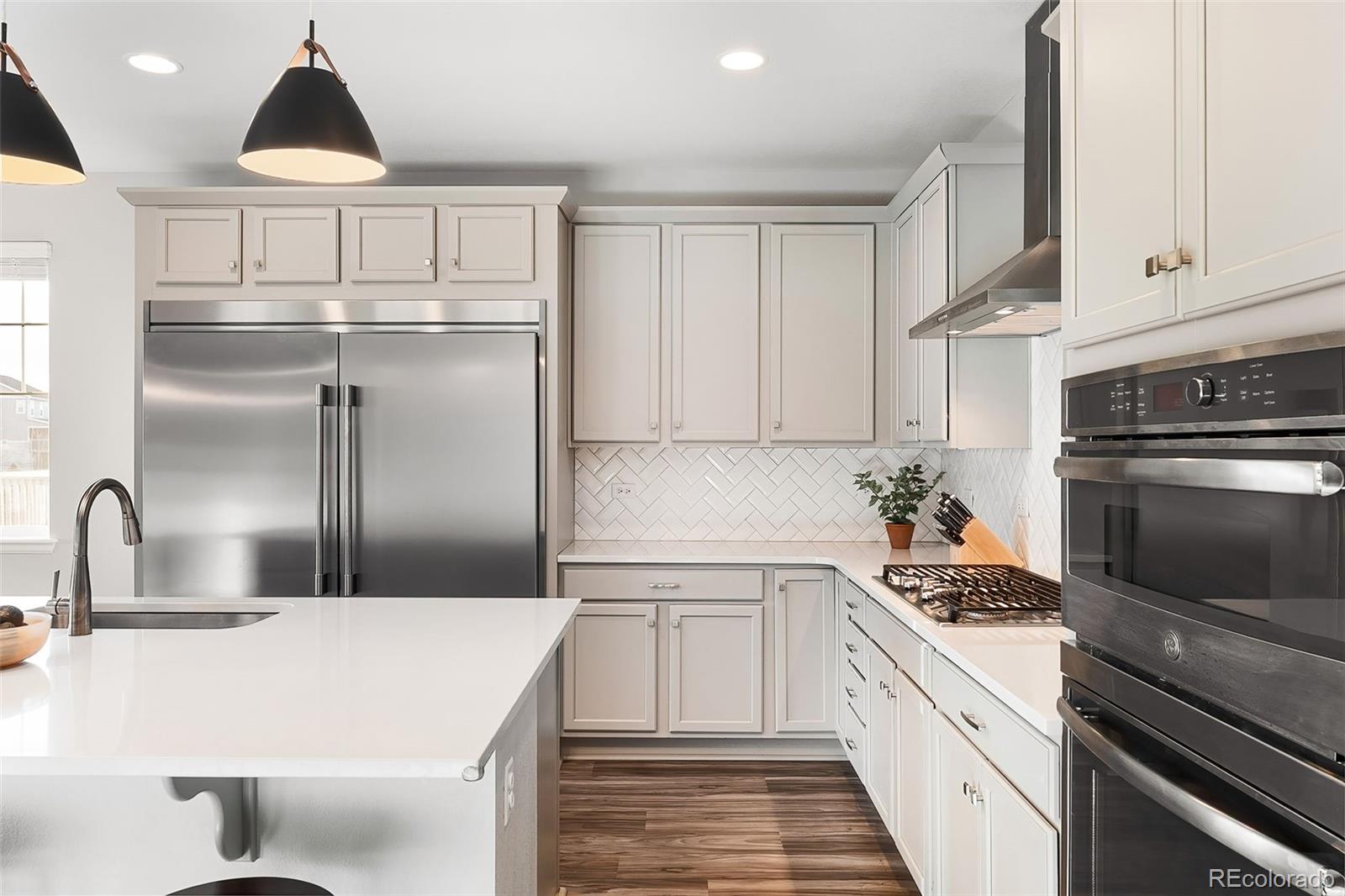 MLS Image #4 for 5779 s haleyville street,aurora, Colorado