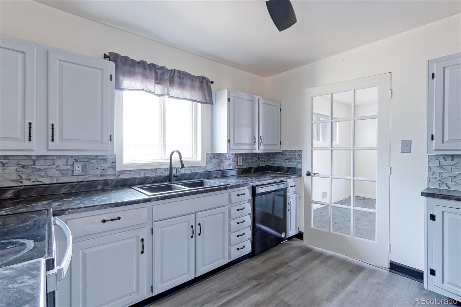 MLS Image #5 for 10953  larson drive,northglenn, Colorado