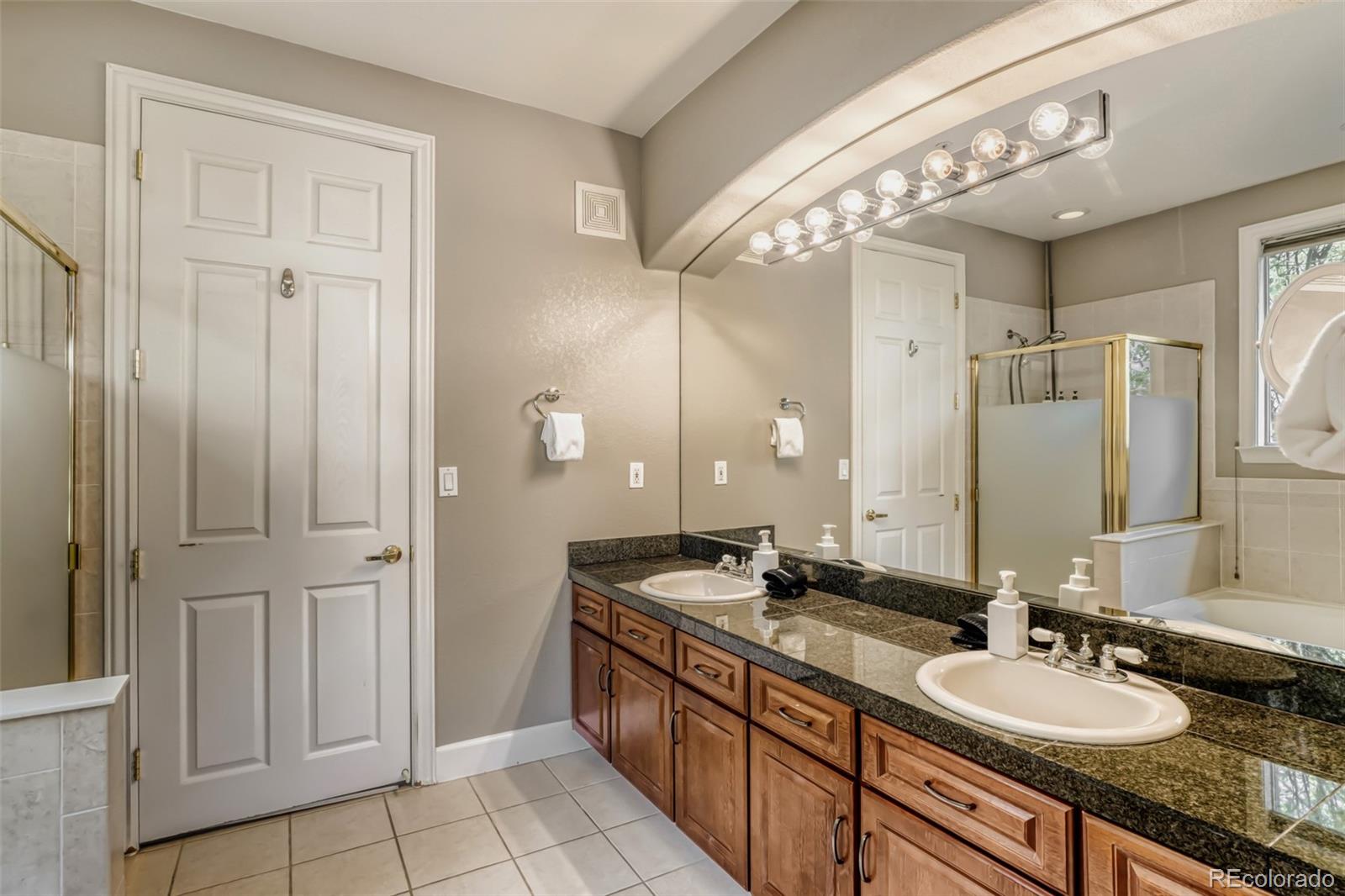 MLS Image #21 for 1735 n ogden street 301,denver, Colorado