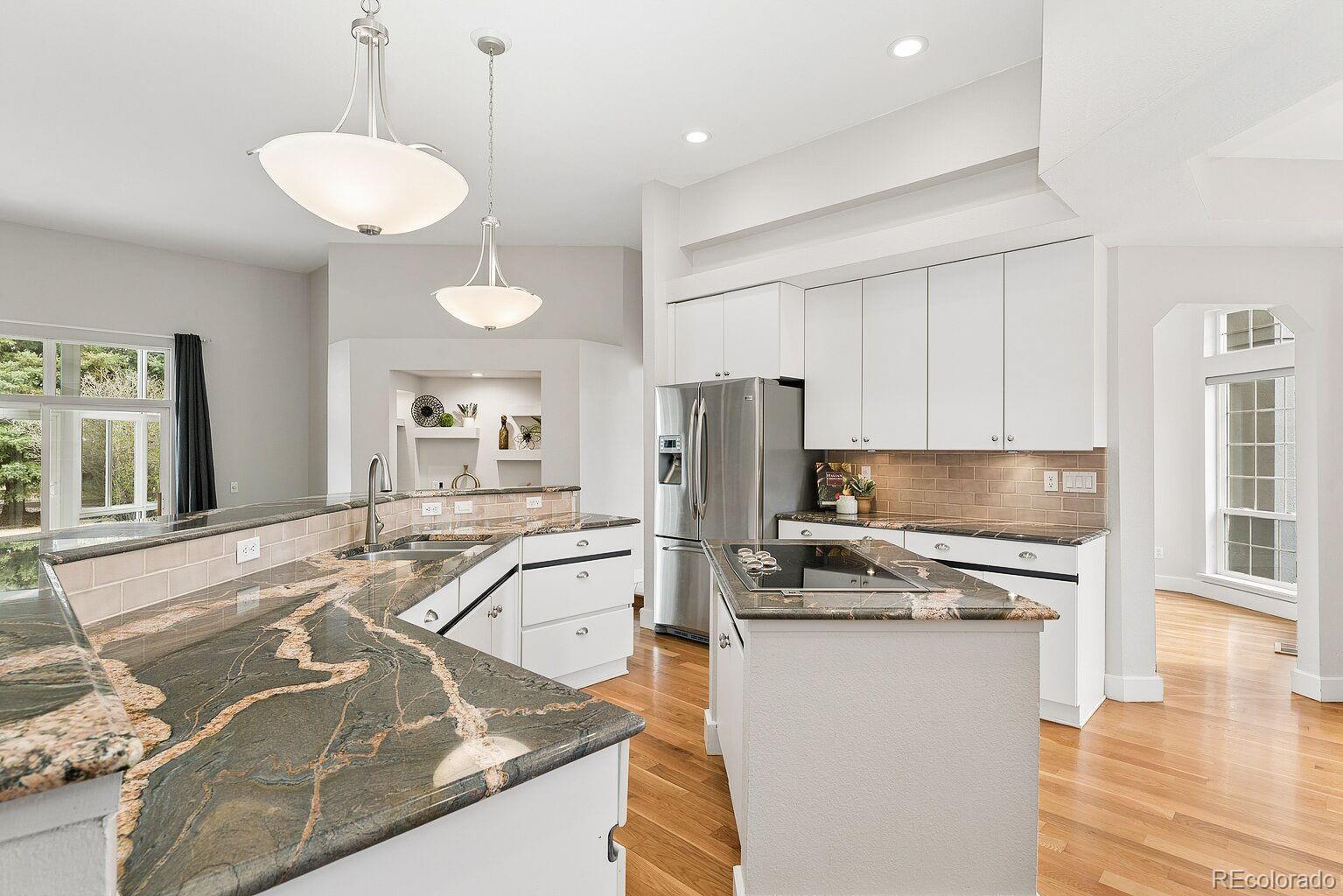 MLS Image #11 for 107  blue heron court,mead, Colorado