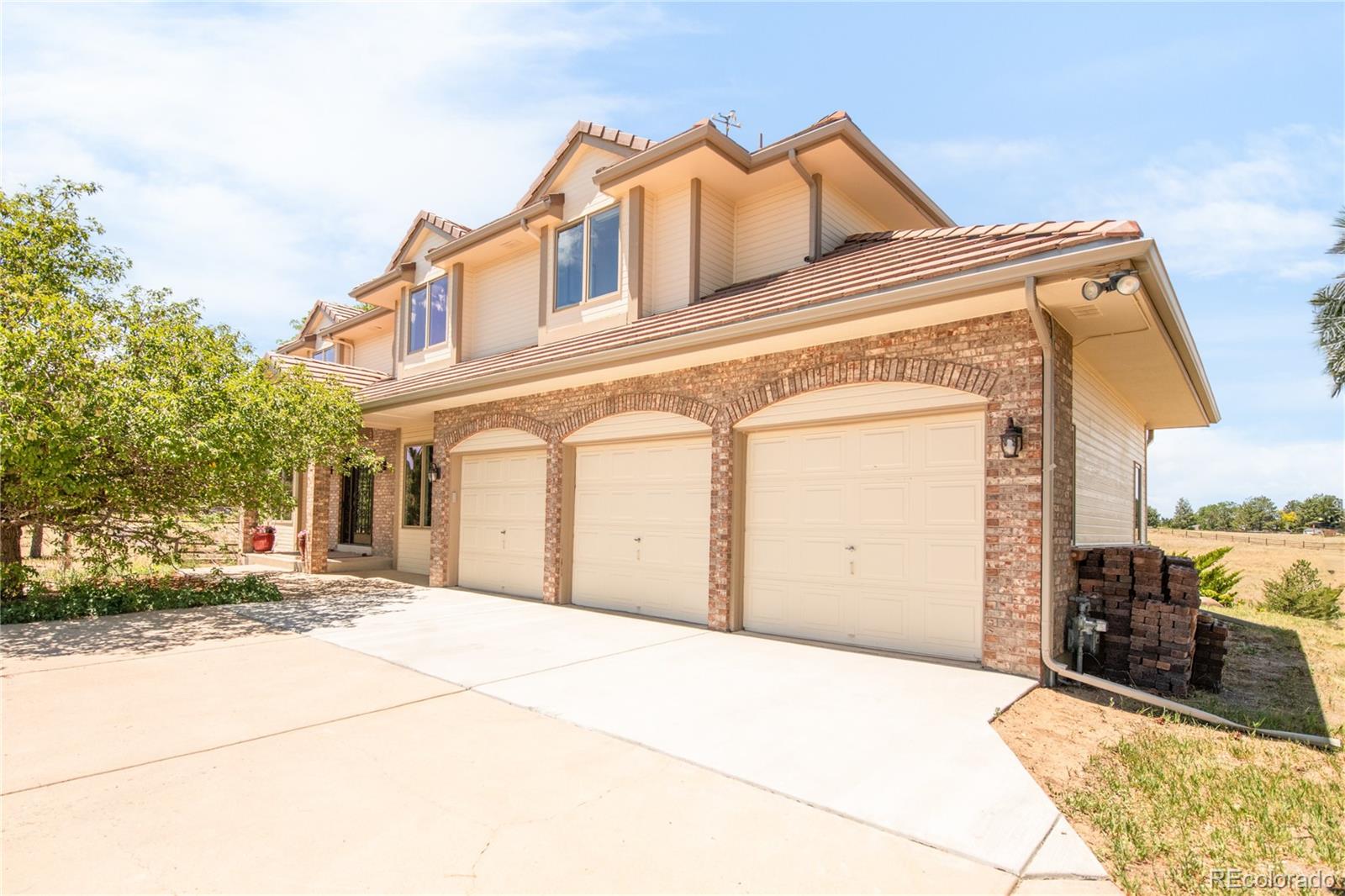 MLS Image #1 for 6929 s chapparal circle,centennial, Colorado