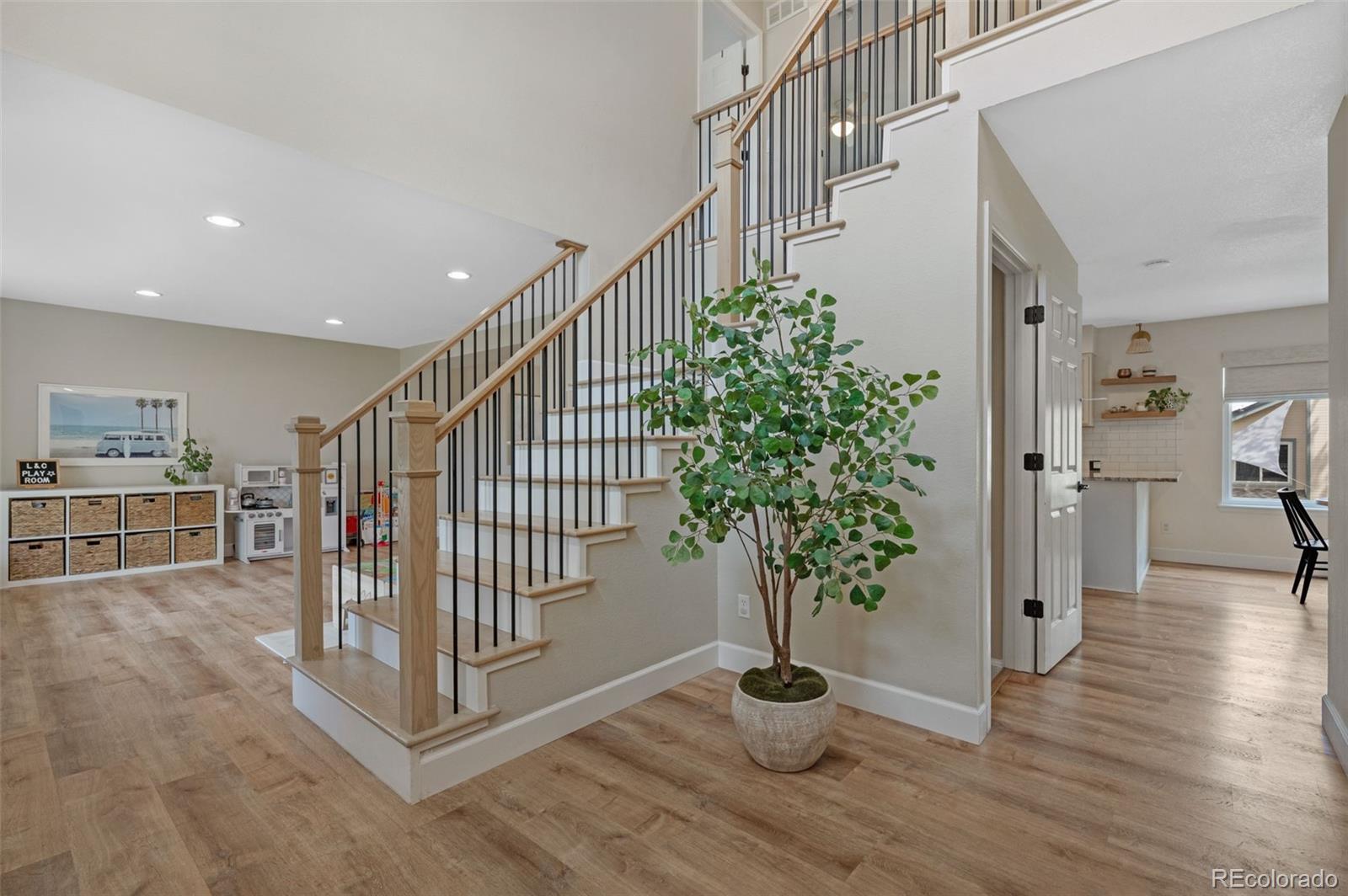 MLS Image #3 for 9272 s crestmore way,highlands ranch, Colorado