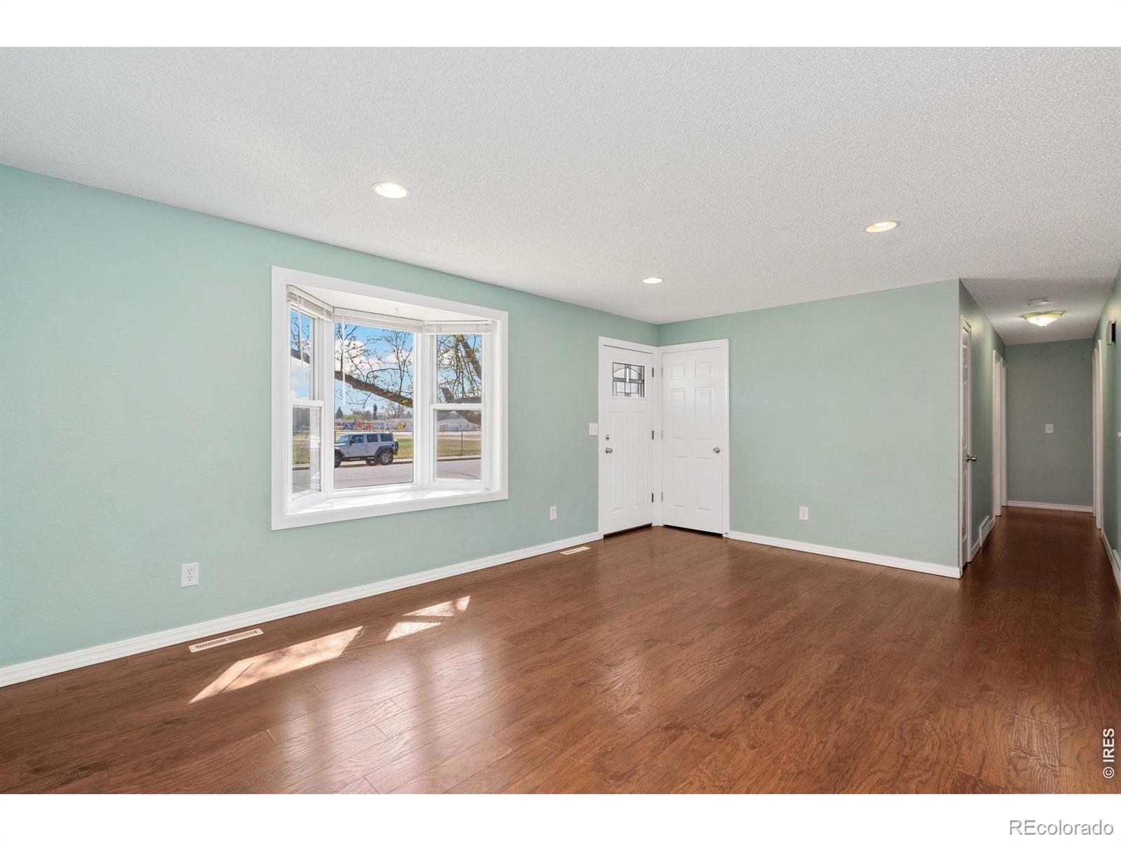 MLS Image #3 for 3411 n douglas avenue,loveland, Colorado
